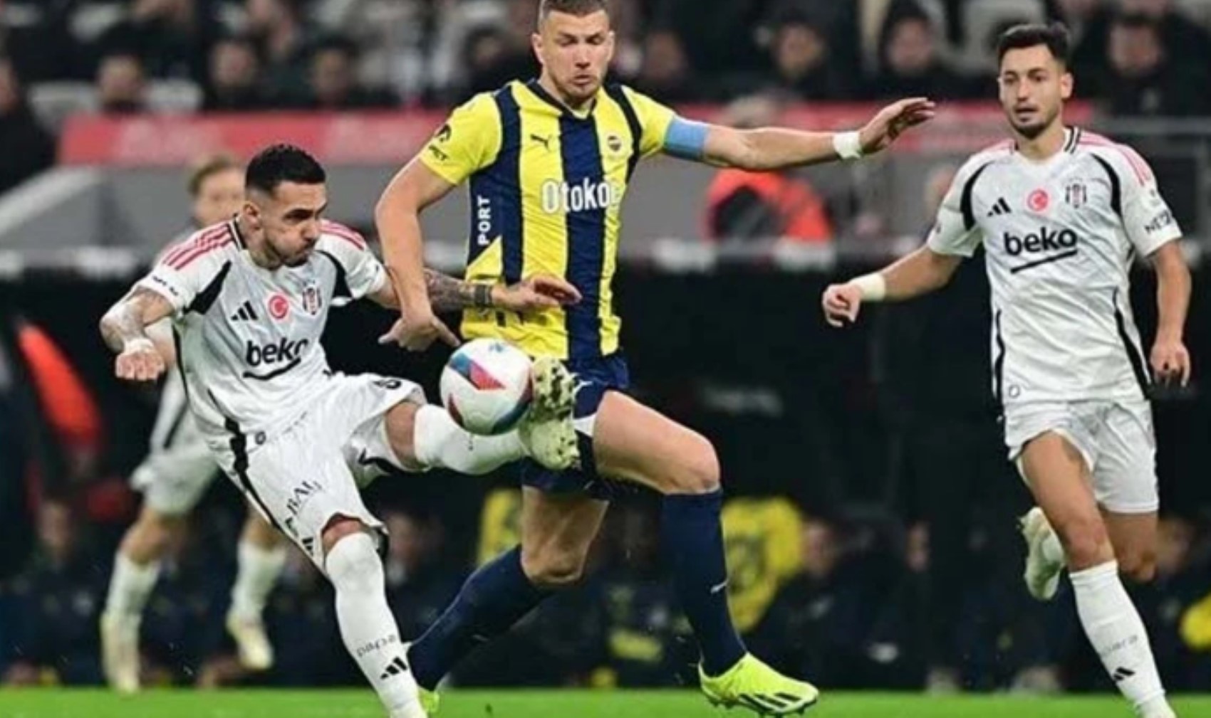 Kadıköy’de heyecan dorukta! İlk 11'ler belli oldu
