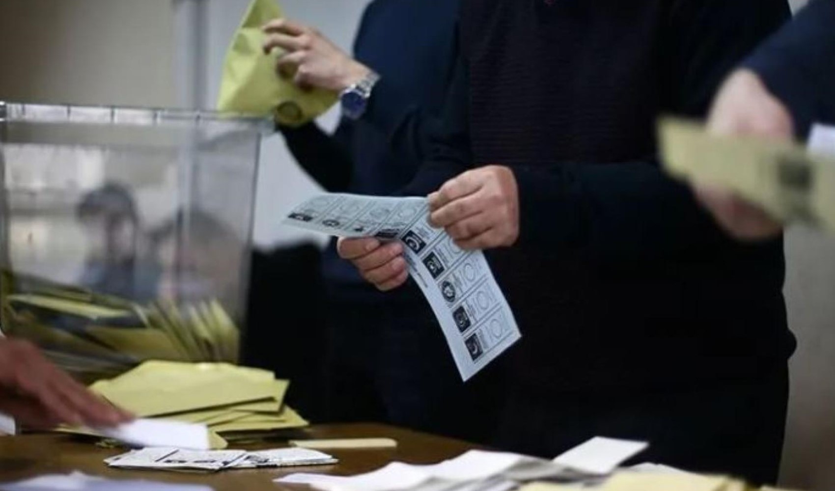 14 anketin Nisan ortalaması belli oldu! CHP zirvede 14 anketin Nisan ortalaması belli oldu! CHP zirvede