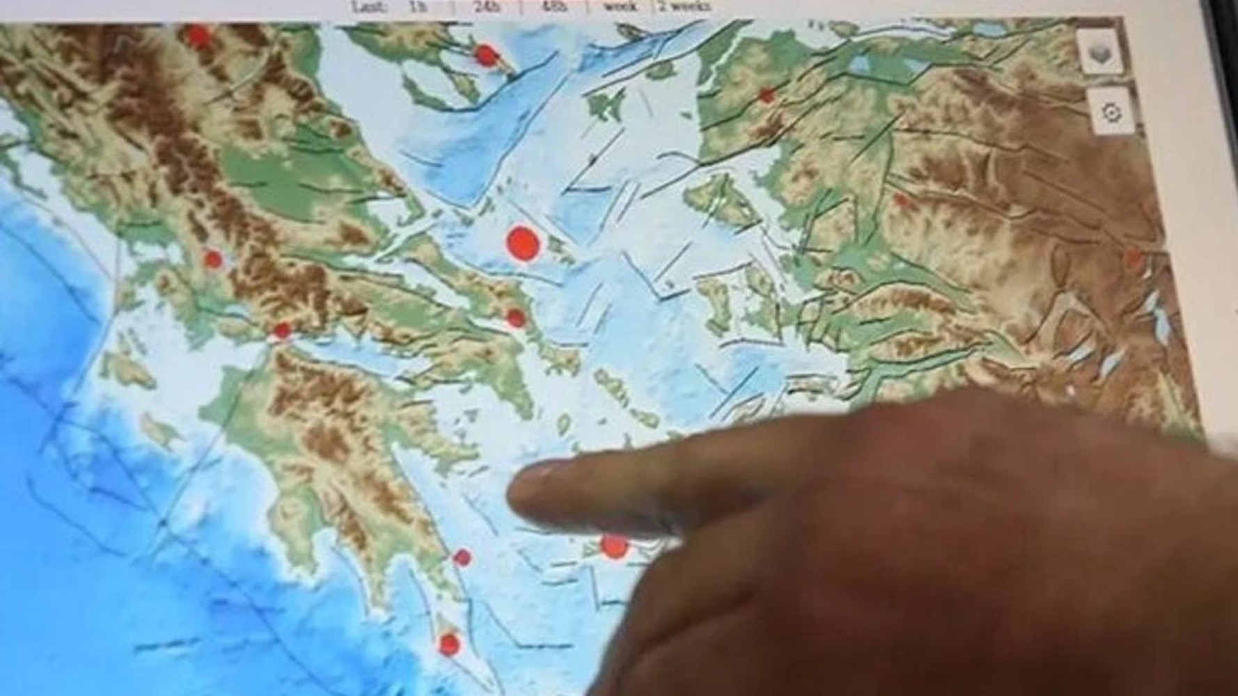 İstanbul'da büyük deprem olacak mı? Bir isim daha konuştu: 'Marmara'da tek parça fay yok'