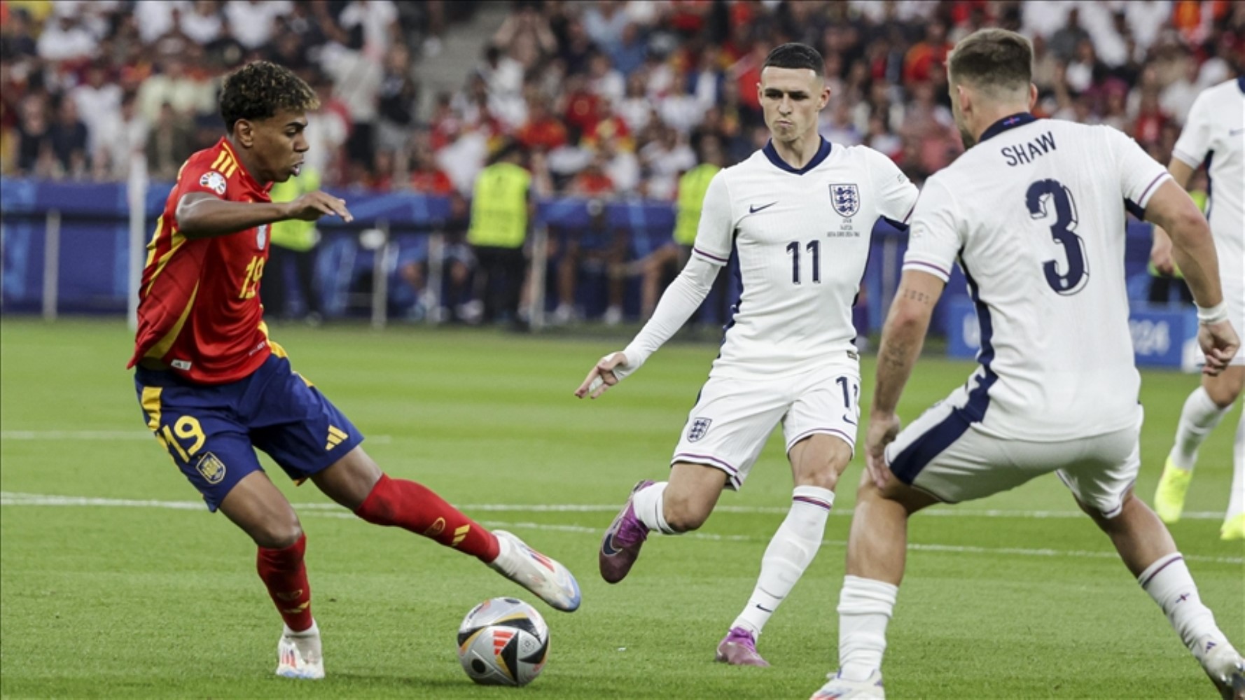 Hakan Çalhanoğlu ilk 11'de mi? Inter- Barcelona maçı ne zaman, saat kaçta? Şifresiz kanalda mı