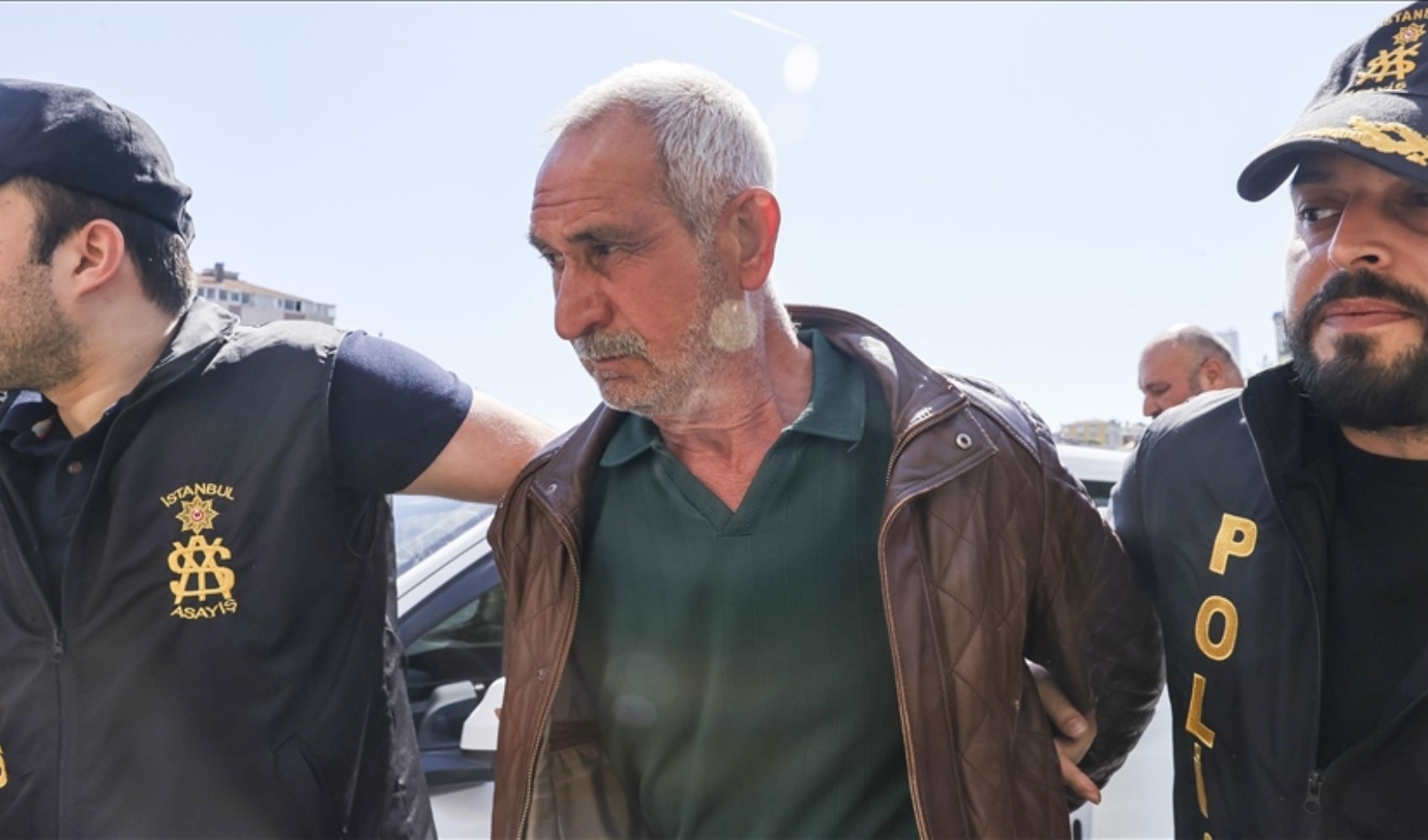 Özgür Özel'e saldıran Tengioğlu'nun sokak röportajı ortaya çıktı: Derin devlete ihtiyacımız var Özgür Özel'e saldıran Tengioğlu'nun sokak röportajı ortaya çıktı: Derin devlete ihtiyacımız var