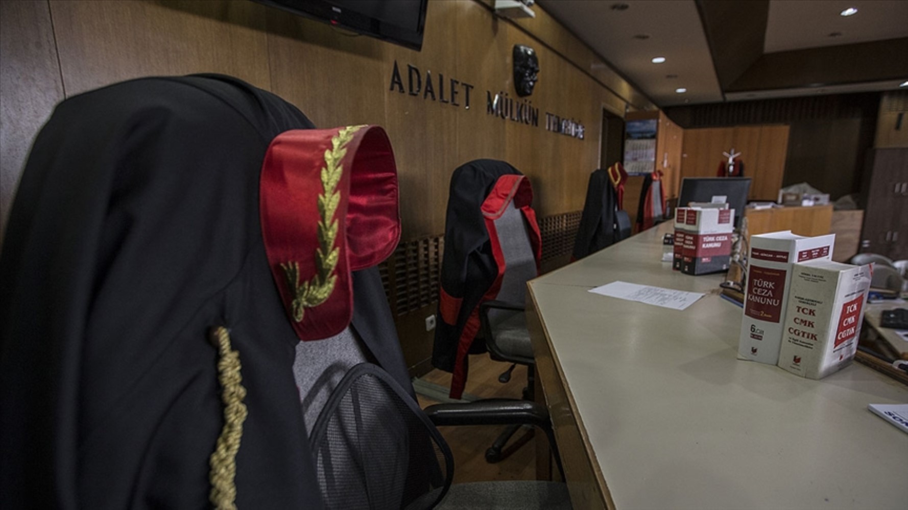 HSYK üyeleri önceden paylaştırıldı mı? Kulislerde “Ahbap-Çavuş yargısı” konuşuluyor: AKP ve MHP anlaştı