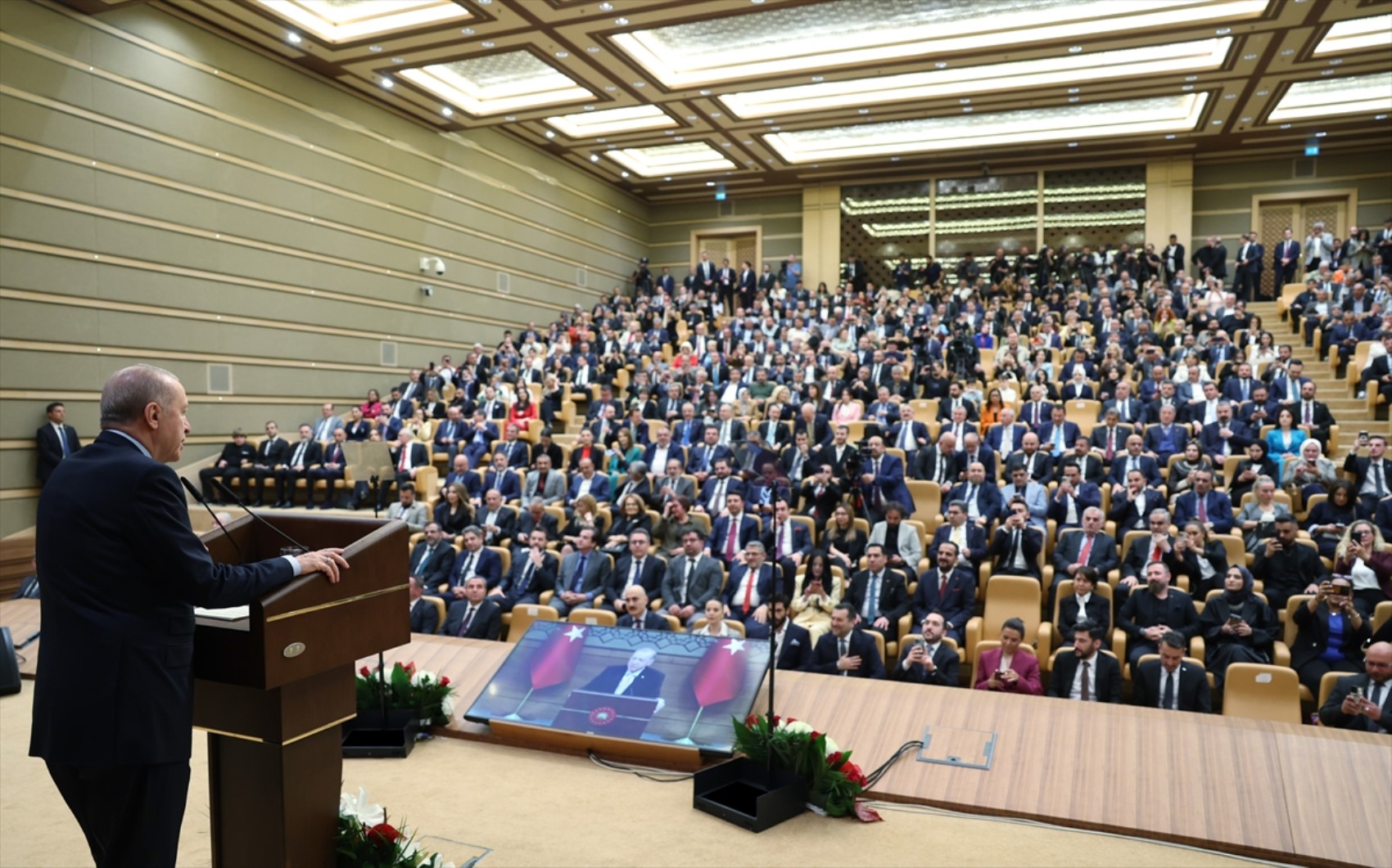Erdoğan'dan yandaş medyaya ödül yağdı: Yılın Haber Sitesi ödülü Atatürk ve Cumhuriyet düşmanlarına gitti