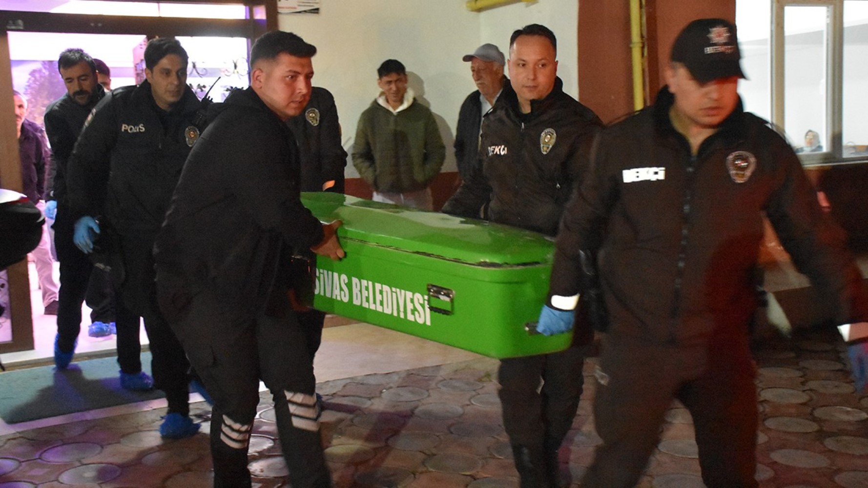 Sivas’ta iki kardeş vahşi şekilde öldürülmüştü... Cinayete dair yeni ayrıntılar ortaya çıktı: Babaları ile ilgili dikkat çeken detay