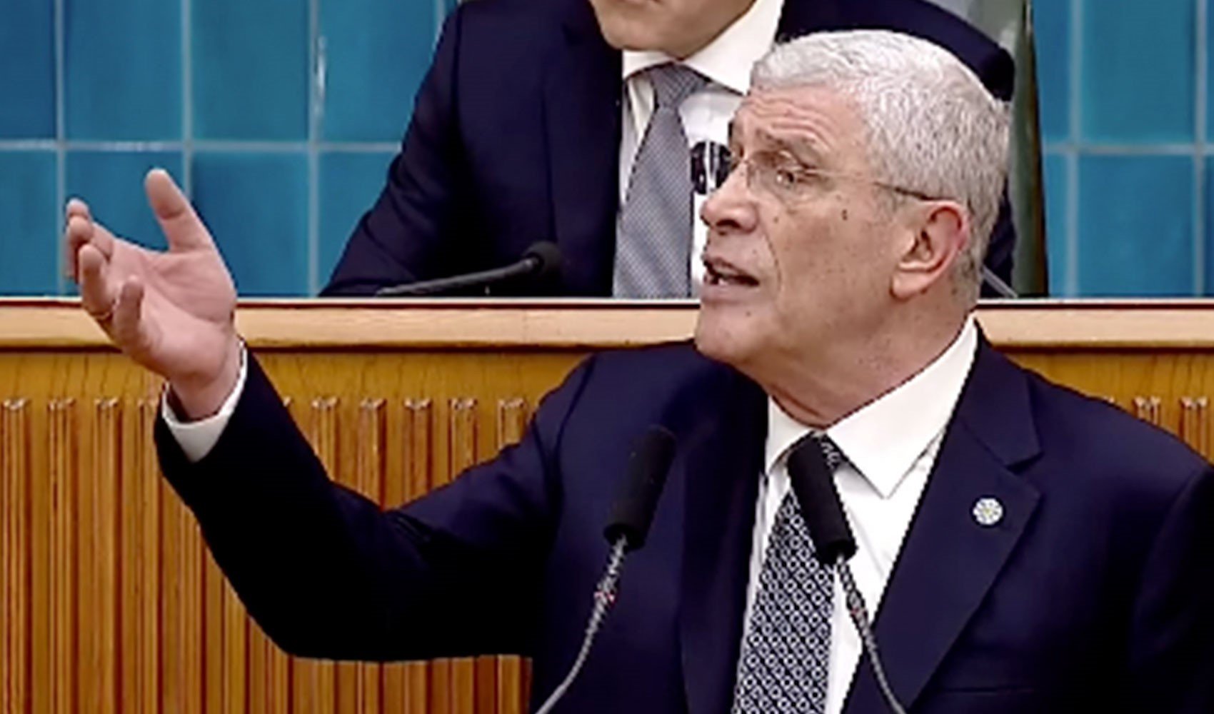 İYİ Parti lideri Dervişoğlu'ndan Ayyüce Türkeş ve Özgür Özel'e yönelik saldırıya sert tepki! Alparslan Türkeş'in mezarı için çağrı yaptı