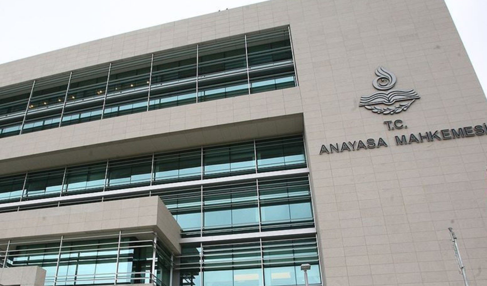 AYM'den 'sokak hayvanları' düzenlemesine onay: İptal istemi reddedildi AYM'den 'sokak hayvanları' düzenlemesine onay: İptal istemi reddedildi