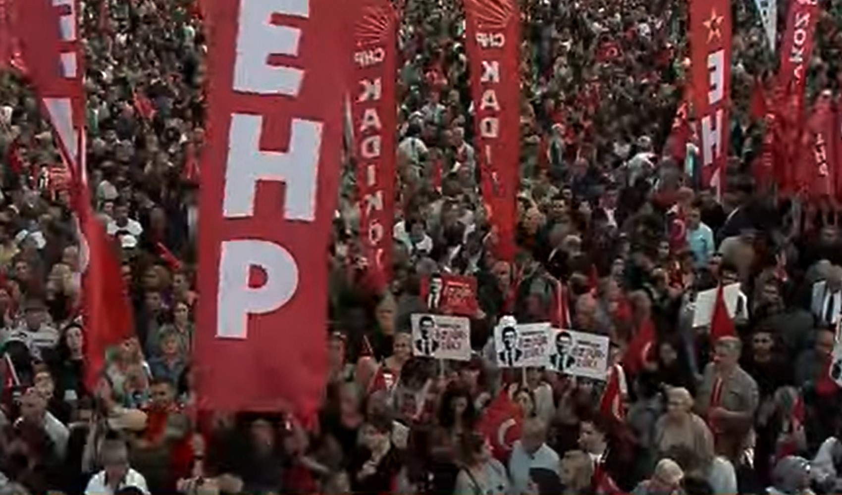 CHP, 'Millet İradesine Sahip Çıkıyor' mitingleri için bu kez Beyazıt'ta: İmamoğlu'nun üniversite öğrencilerine mektubu okunacak