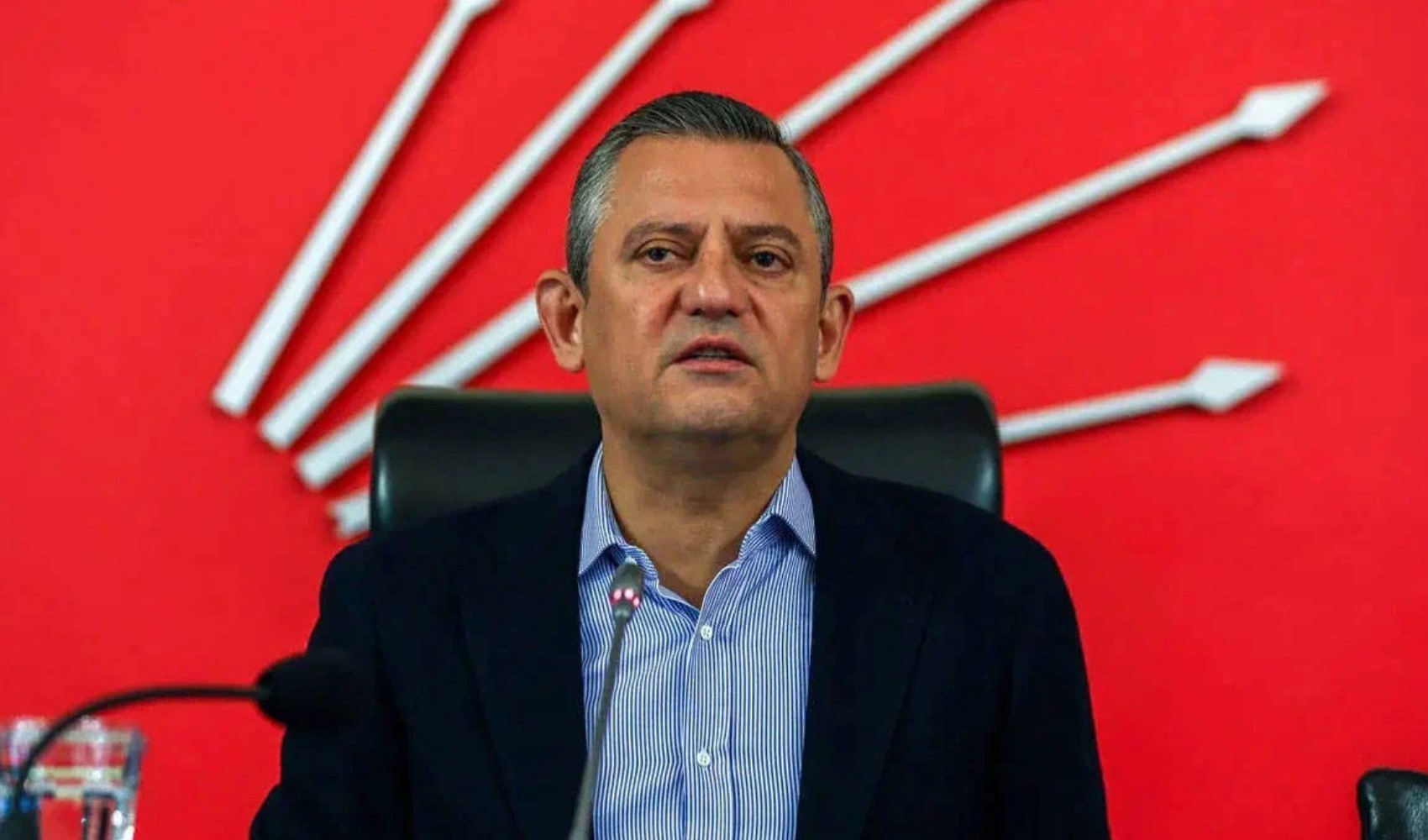 İmamoğlu'nu ziyaret eden Özgür Özel'den ilk açıklama: 'Şimdi de dijital darbe evresiyle karşı karşıyayız' İmamoğlu'nu ziyaret eden Özgür Özel'den ilk açıklama: 'Şimdi de dijital darbe evresiyle karşı karşıyayız'
