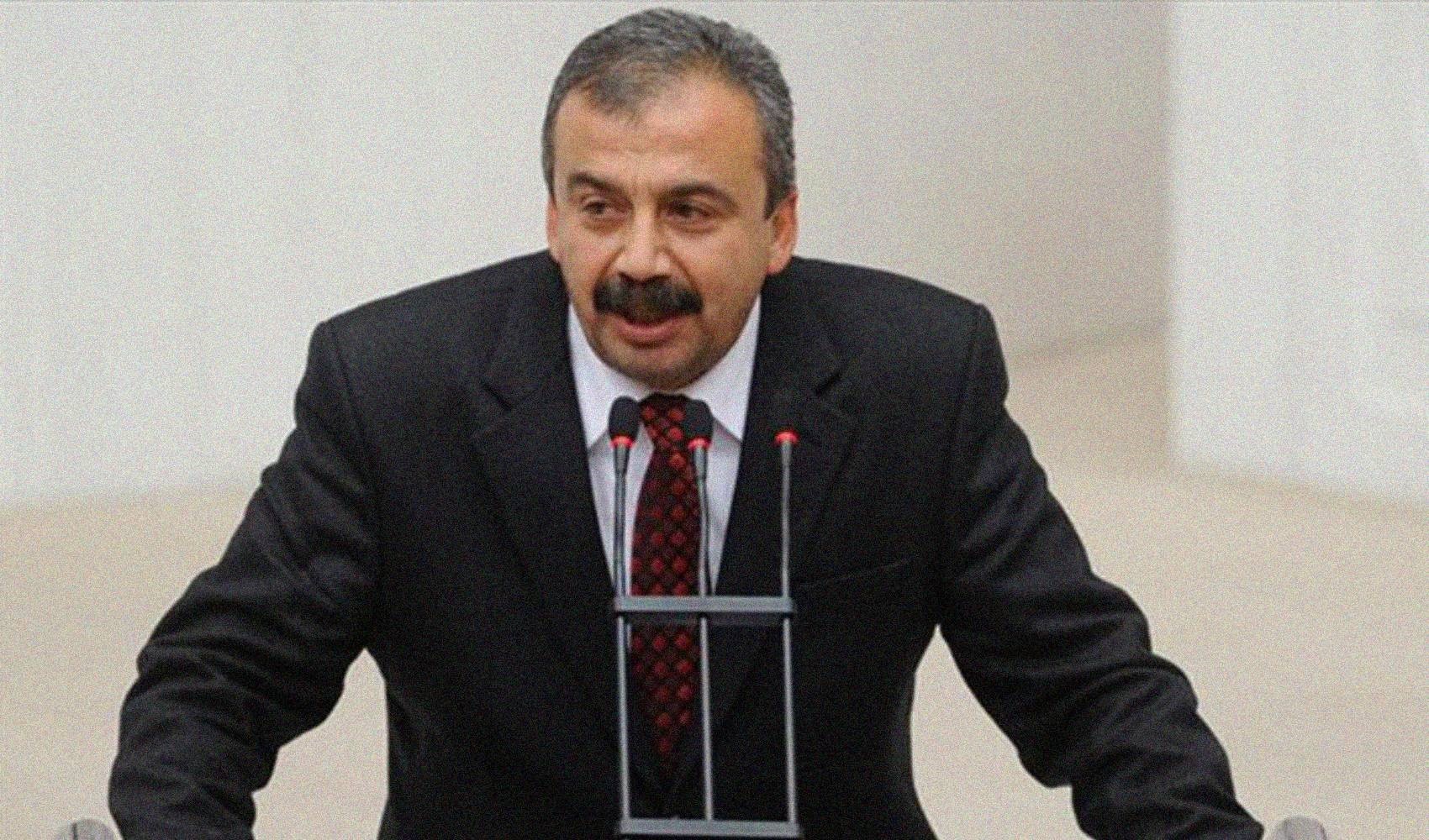 Sırrı Süreyya Önder'e suikast girişimi! Yeni ayrıntılar ortaya çıktı Sırrı Süreyya Önder'e suikast girişimi! Yeni ayrıntılar ortaya çıktı