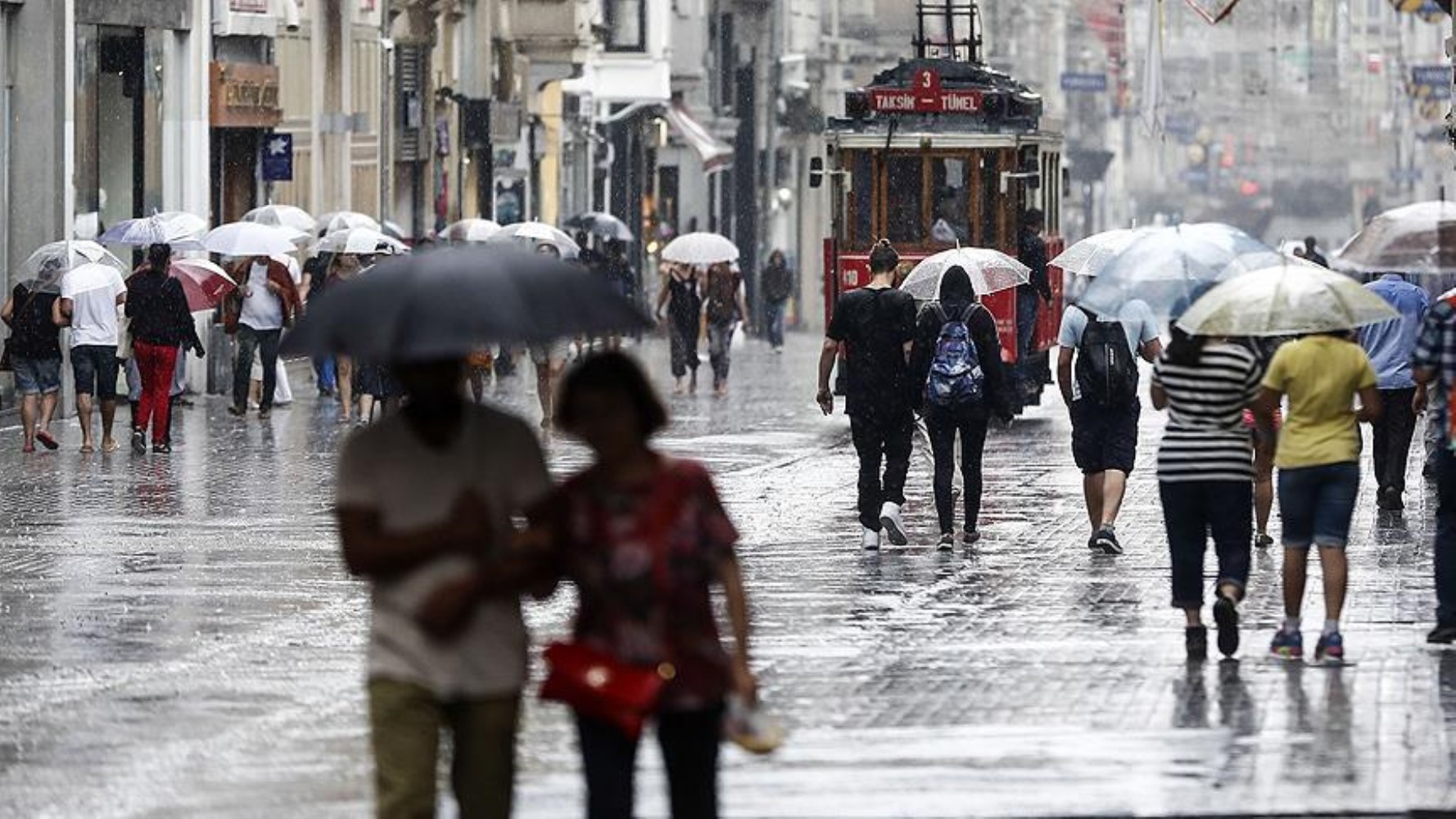 Meteoroloji'den uyarı: Hafta sonu kuvvetli sağanak geliyor