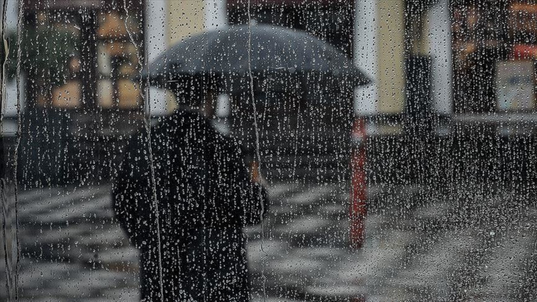 Meteoroloji'den uyarı: Hafta sonu kuvvetli sağanak geliyor