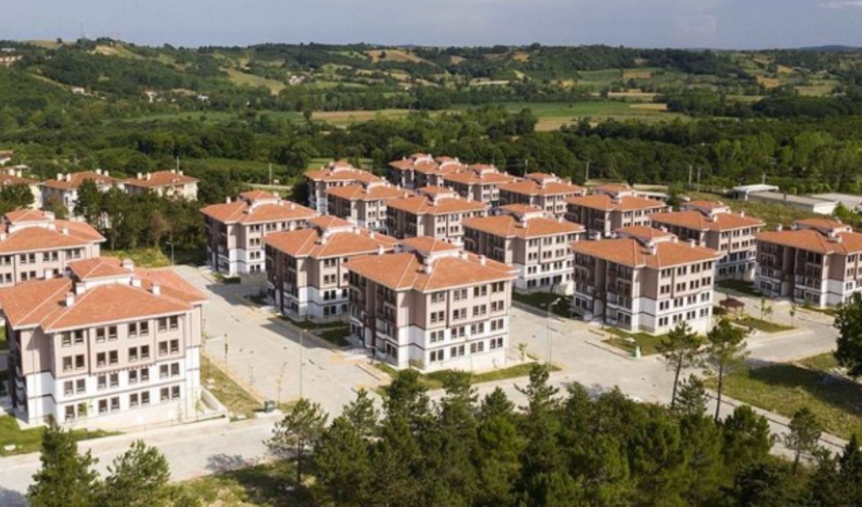 Bakan Kacır, organize sanayi bölgelerinde çalışanlar için lojman projesini duyurdu
