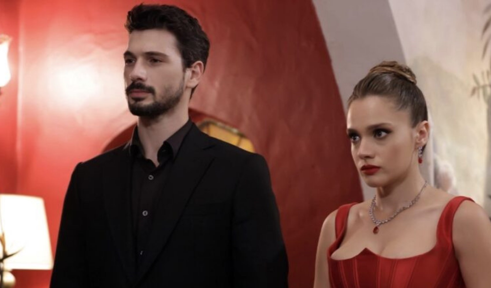 Reyting sonuçları açıklandı! 8 Mayıs Perşembe en çok izlenen yapım ne oldu? Hudutsuz Sevda mı, İnci Taneleri mi Reyting sonuçları açıklandı! 8 Mayıs Perşembe en çok izlenen yapım ne oldu? Hudutsuz Sevda mı, İnci Taneleri mi