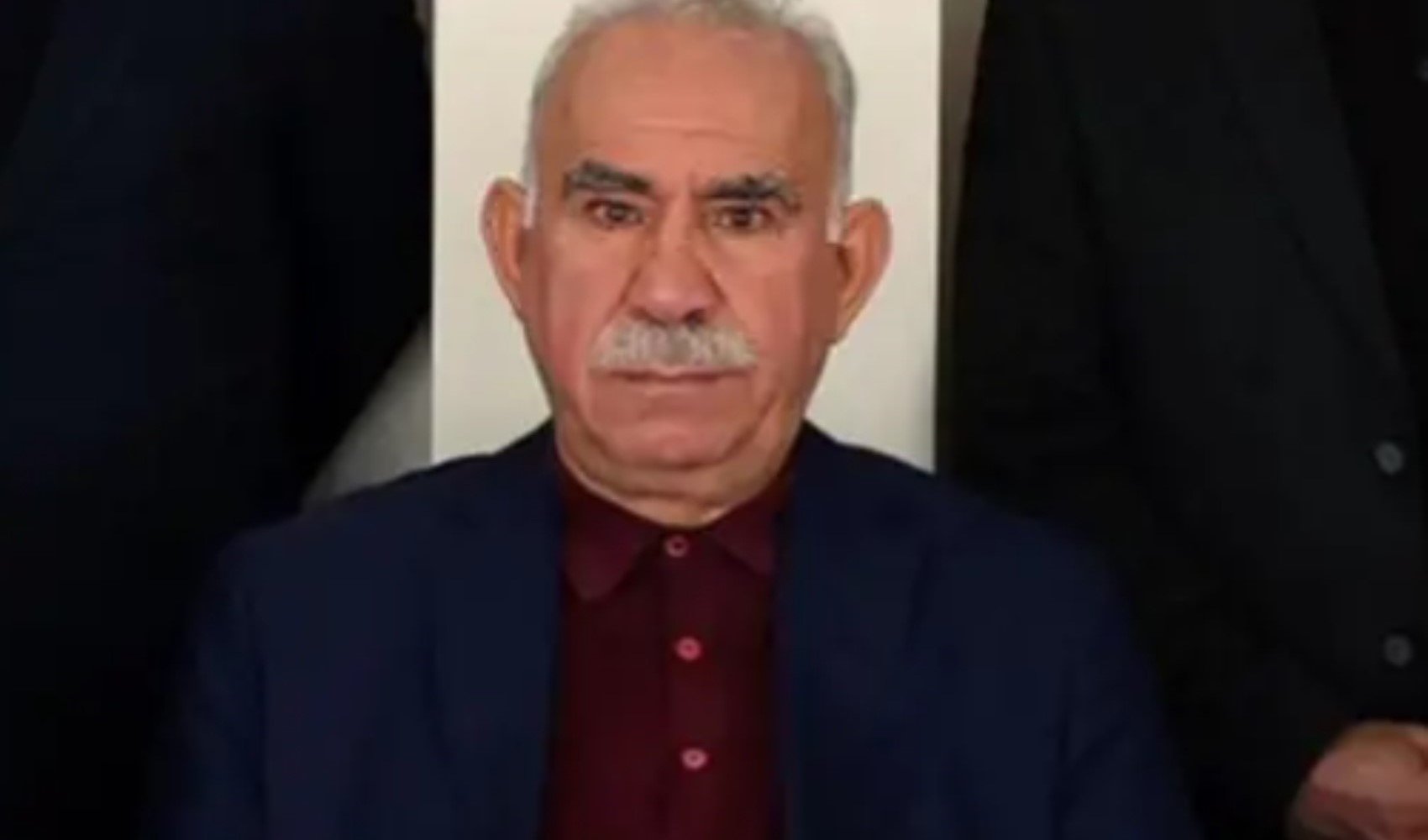 Öcalan'ın Ankara'da göz ameliyatı olduğu ve PKK'nın kongresine telefonla katıldığı iddia edildi