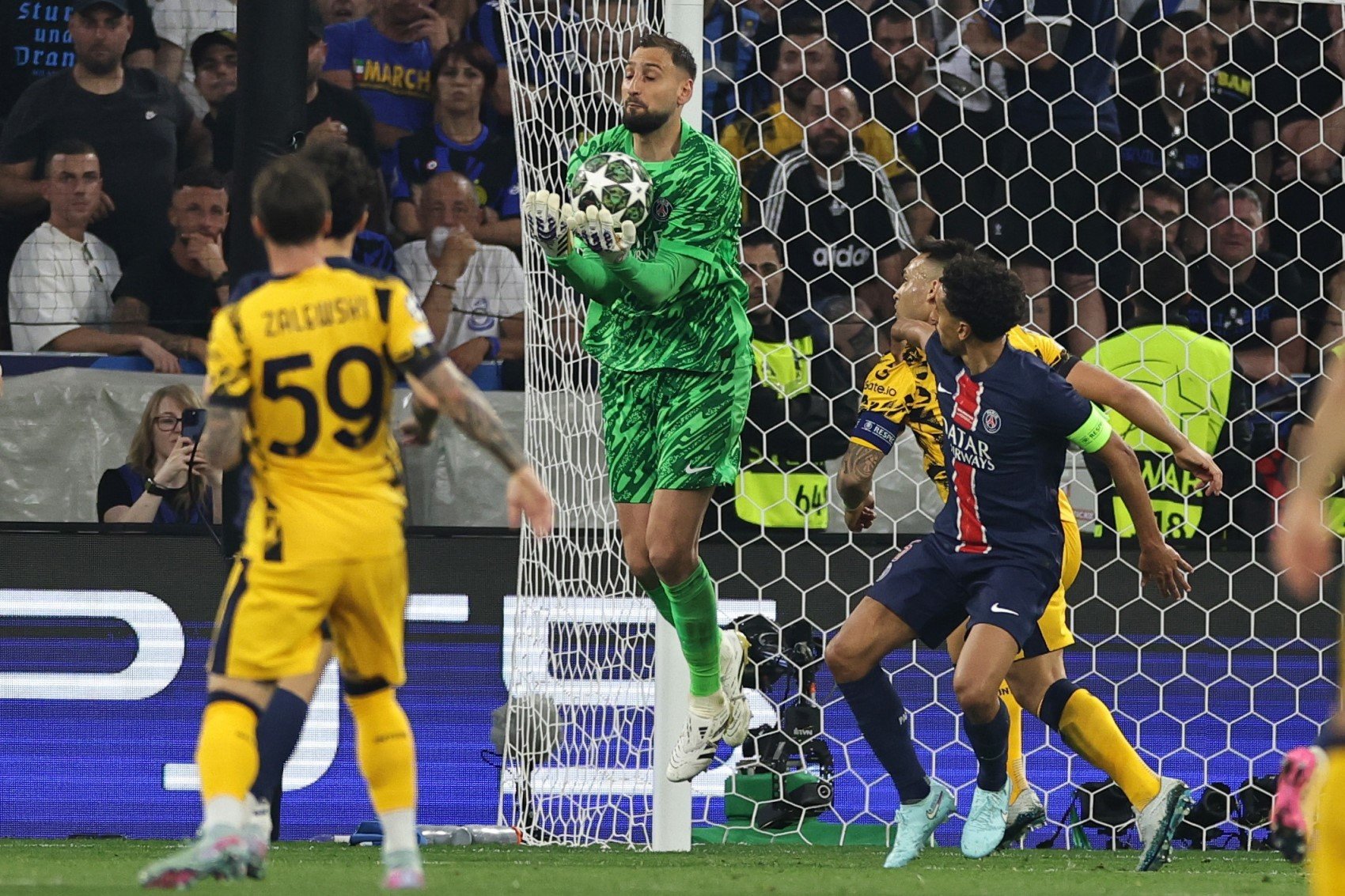 Paris Saint-Germain tarihinde ilk kez Şampiyonlar Ligi şampiyonu