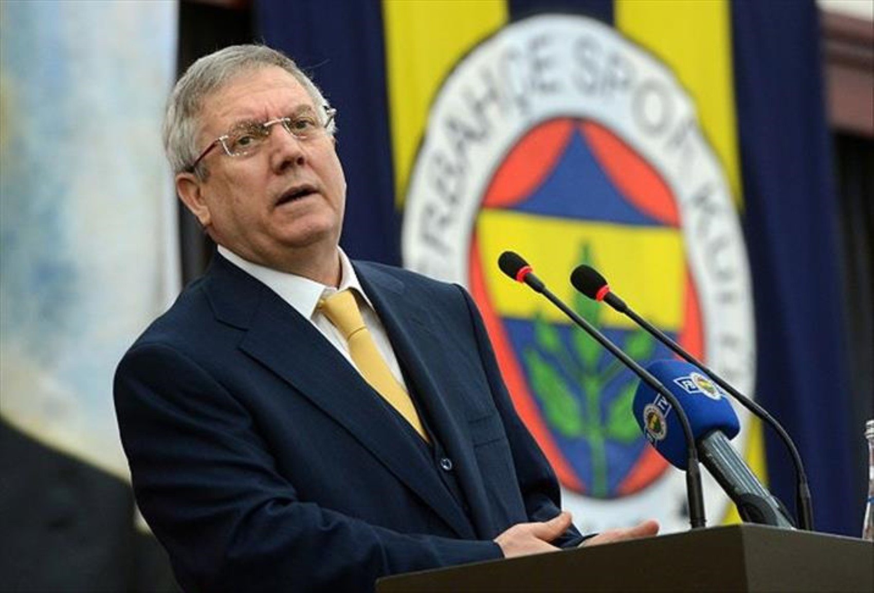 Aziz Yıldırım sahaya indi, Fenerbahçe'de imza sayıları katlanarak arttı: İşte toplam imzalardaki son durum