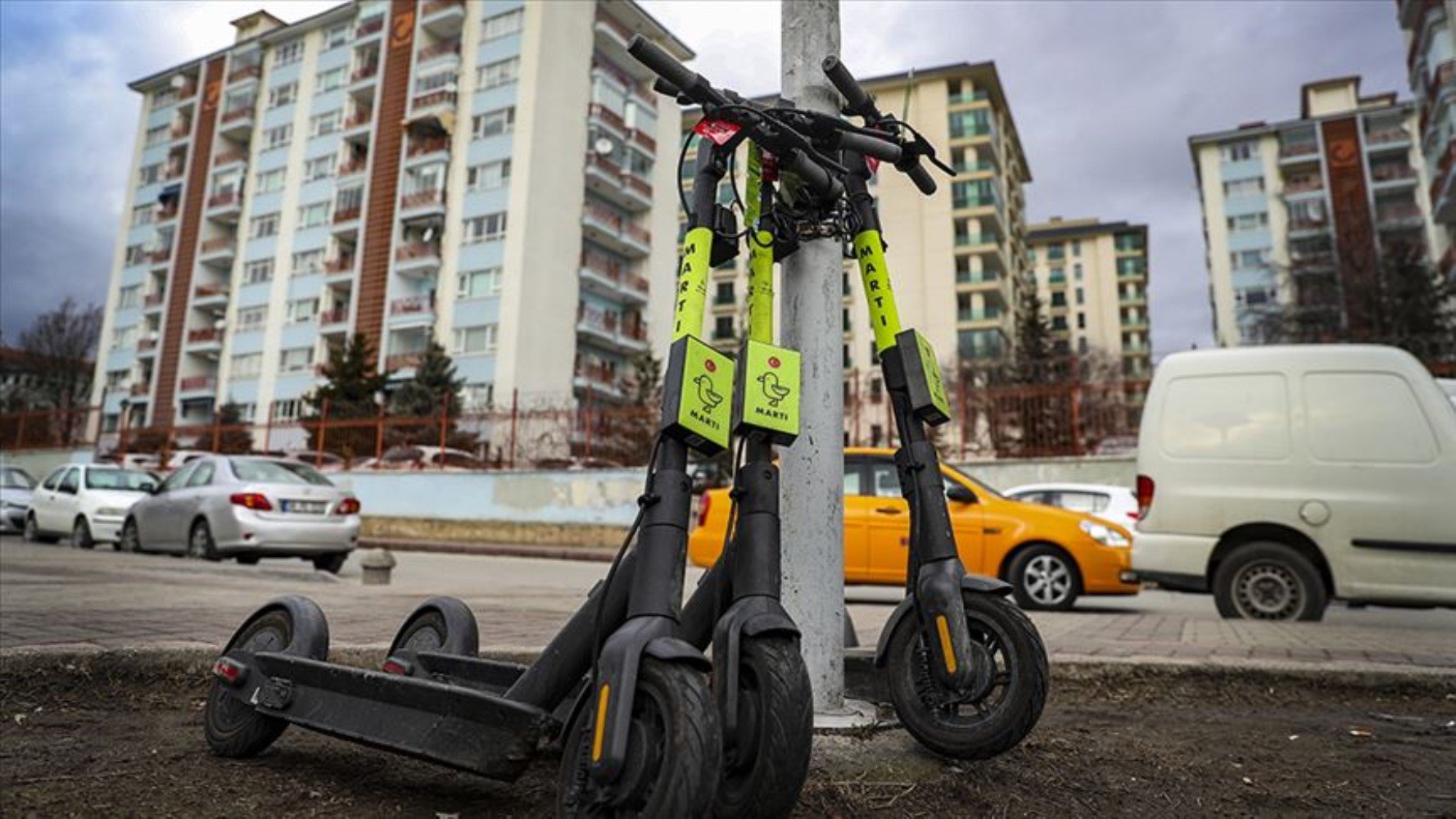 Elektrikli scooter için yeni dönem: Sigorta ve plaka zorunluluğu geldi