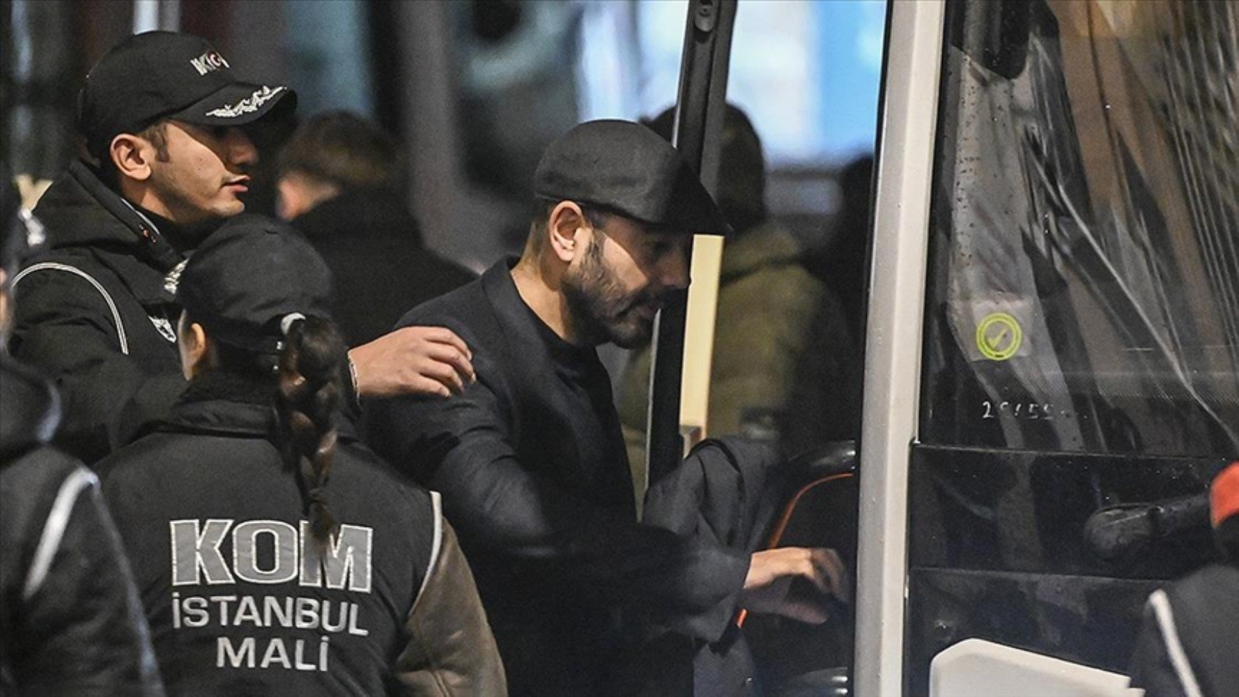 İBB'ye yönelik 5.dalga operasyonun fitilini ateşledi... 'İtirafçı' olan Aziz İhsan Aktaş'ın aldığı ihaleler: Kantinde tostçuluktan petrol istasyonuna...