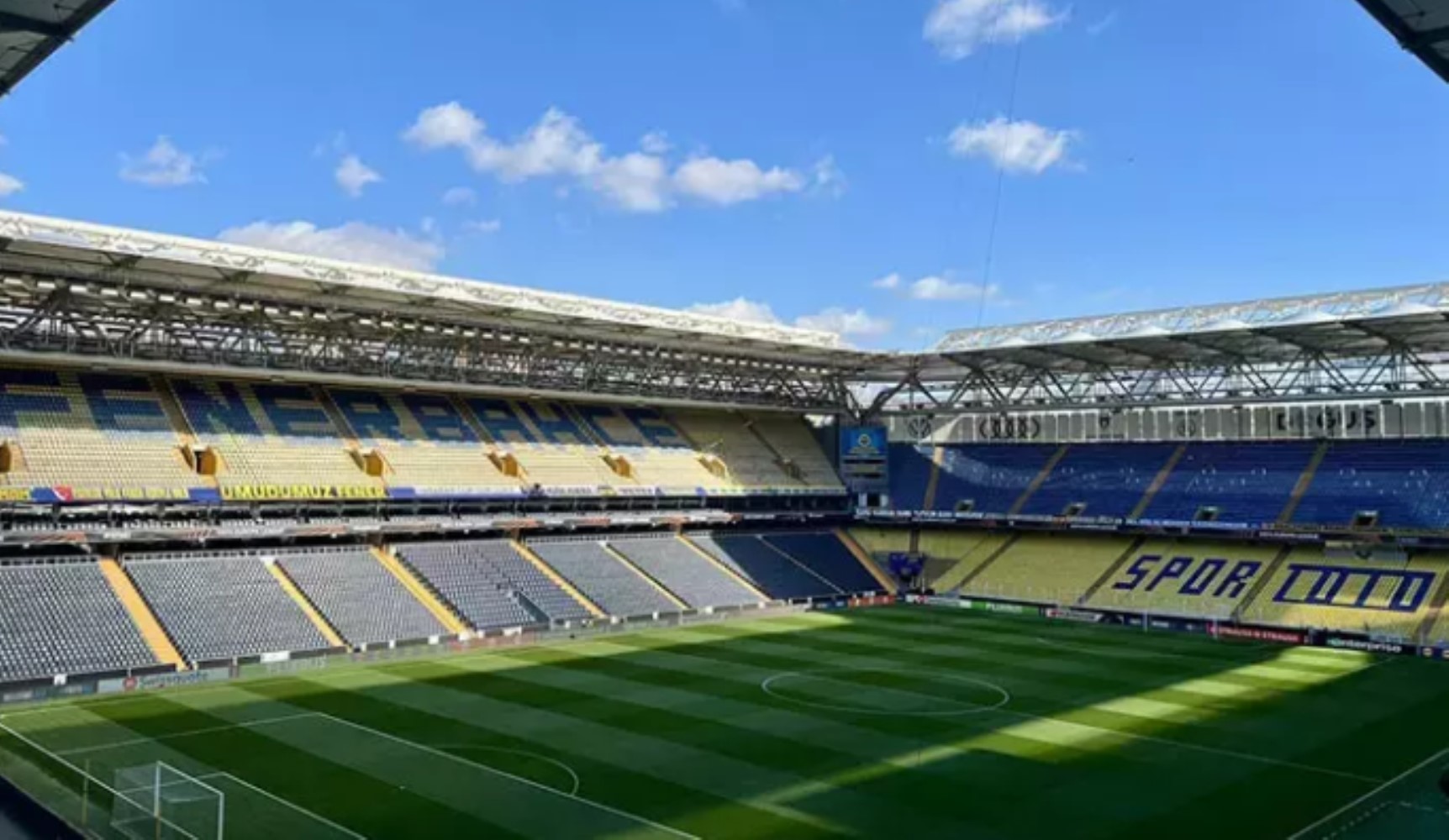 Ülker Stadı'nda yenilenme başladı! 9 bin koltuk değişiyor
