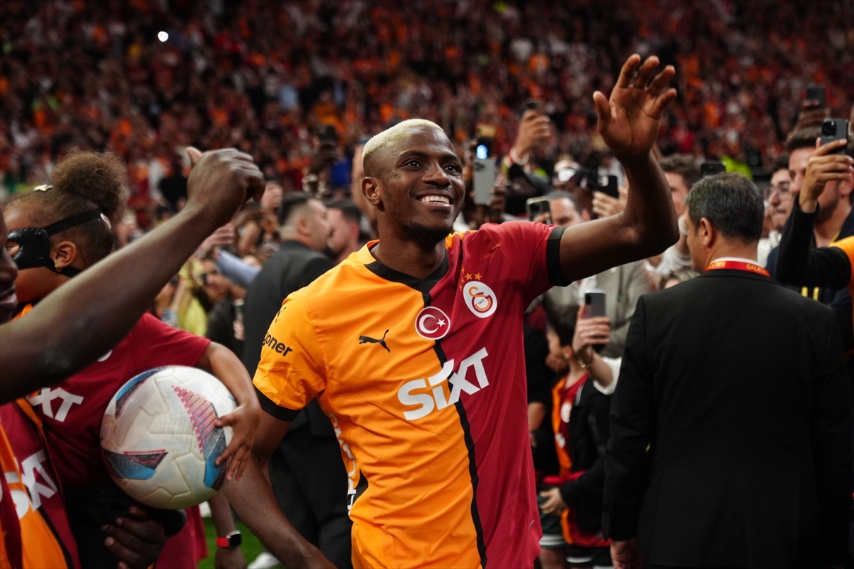 Süper Lig’de tacın sahibi Victor Osimhen