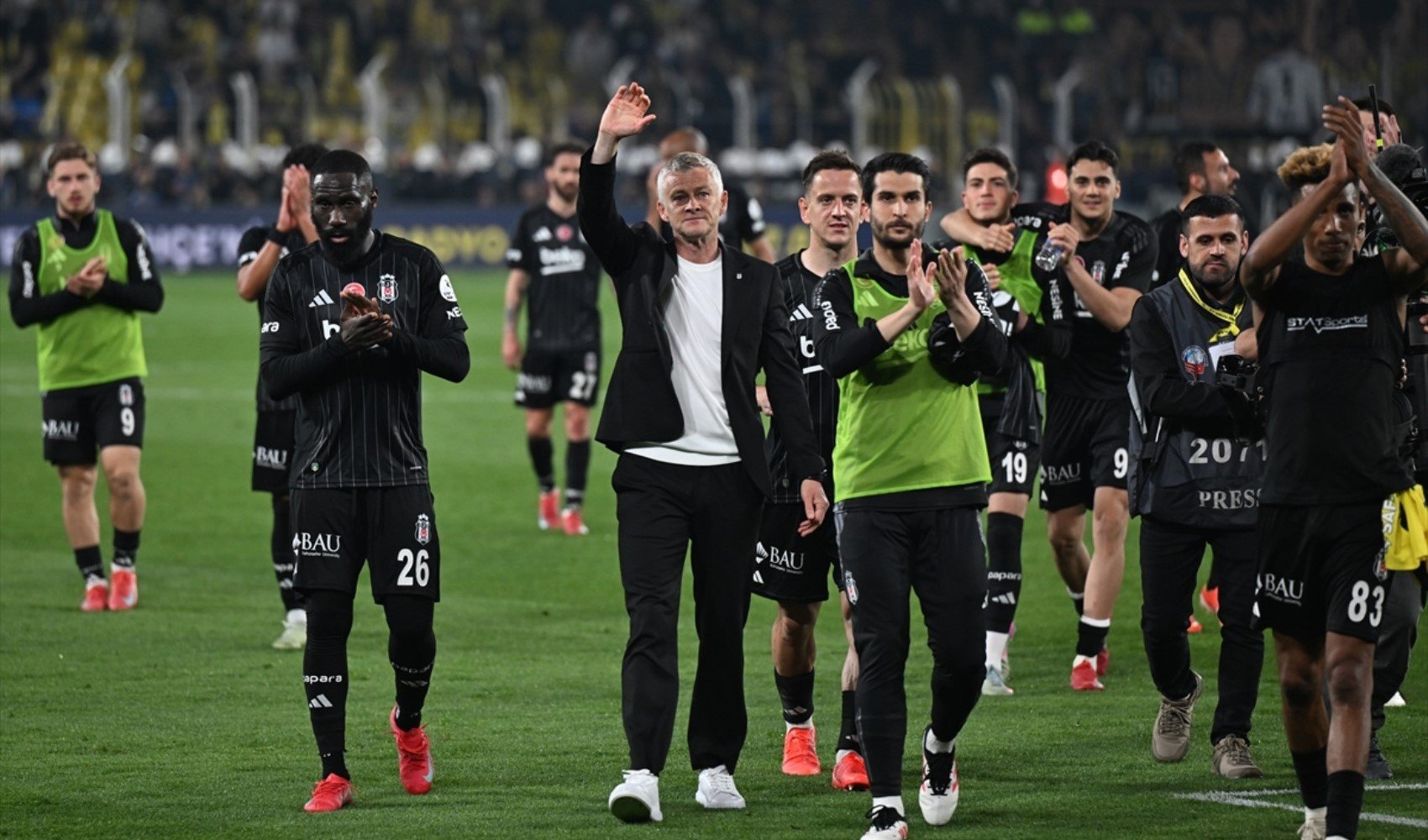 Beşiktaş'ta üçüncülük hesapları: Kadroda 3 eksik var