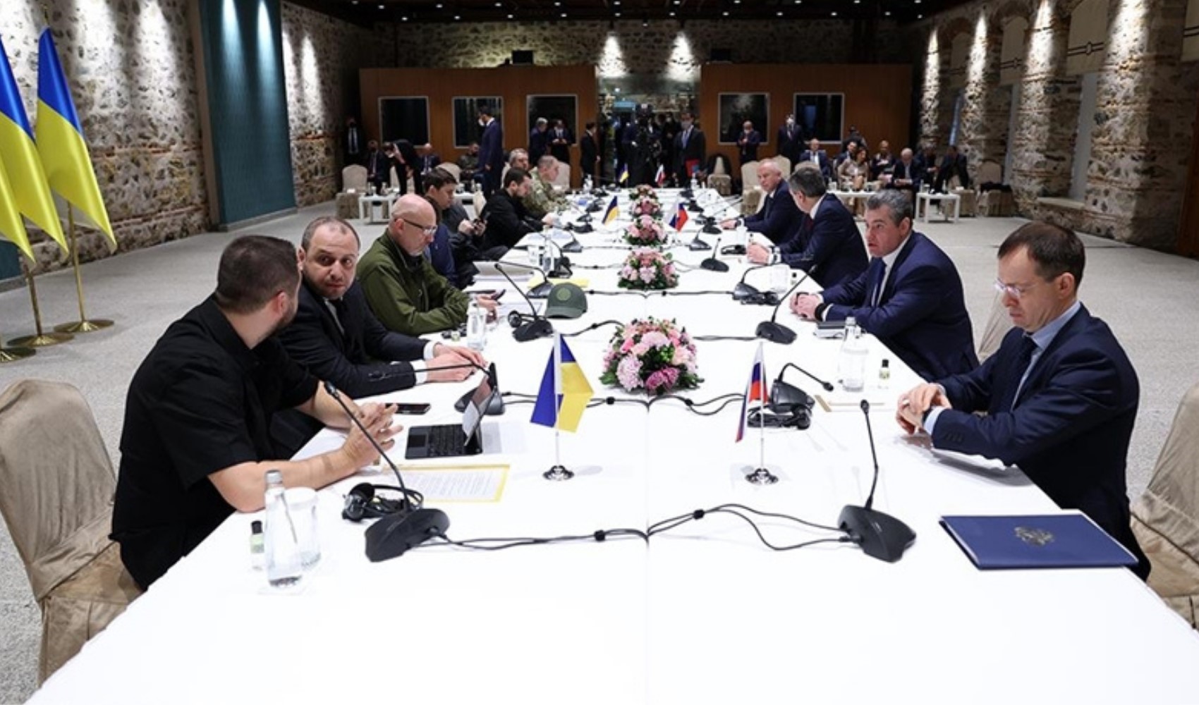 Rusya-Ukrayna heyetleri İstanbul'a geliyor