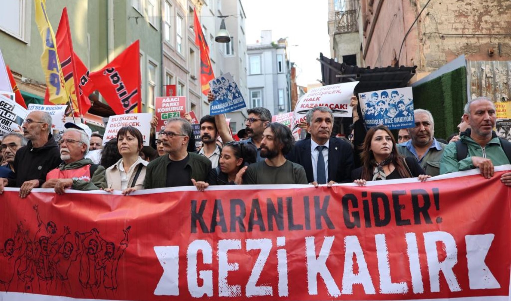 Gezi anmasında gözaltına alınanlar hakkında yeni gelişme! 2 kişi için tutuklama talebi