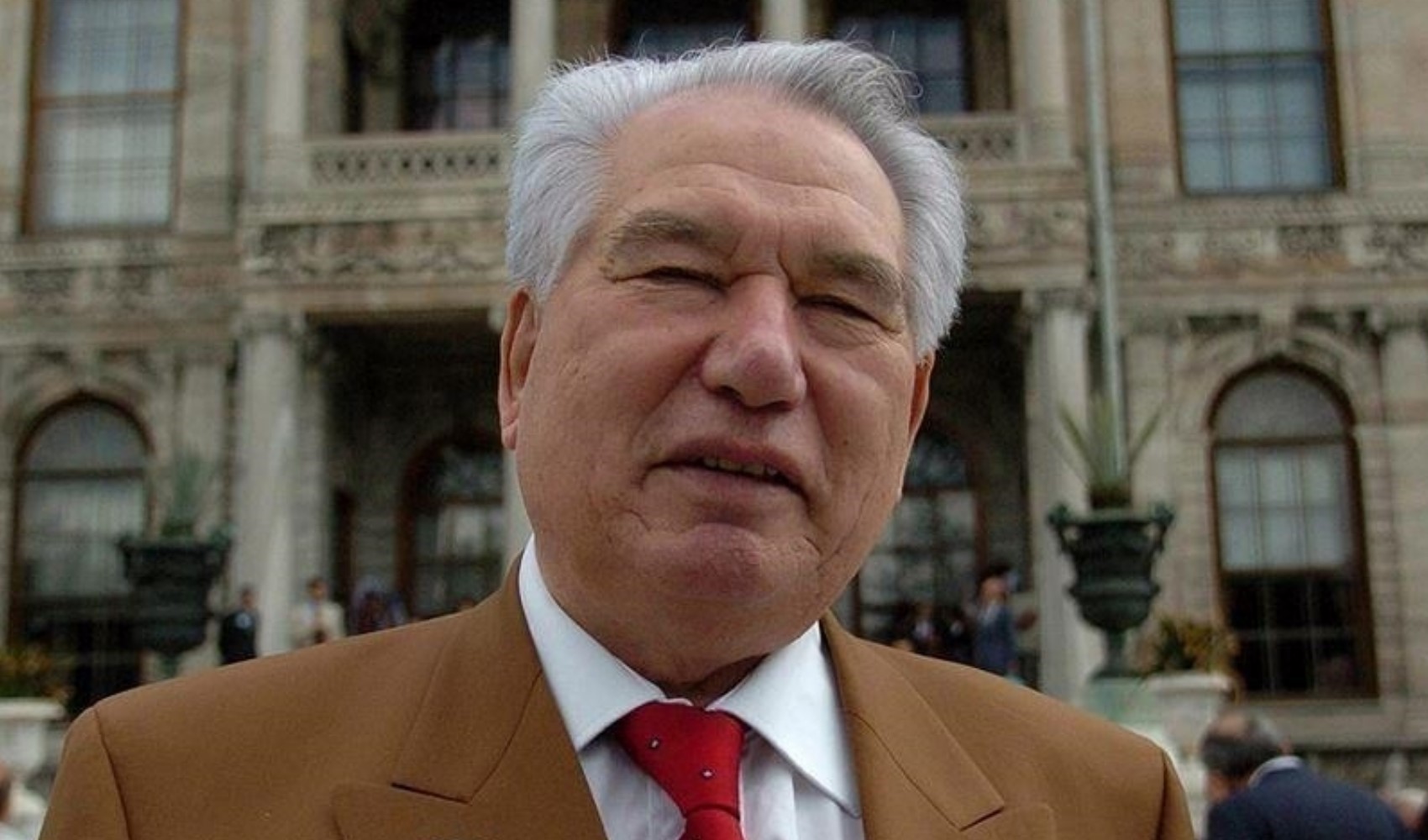 Kırgız yazar Cengiz Aytmatov, vefatının 17'nci yılında anılıyor! Cengiz Aytmatov kimdir?