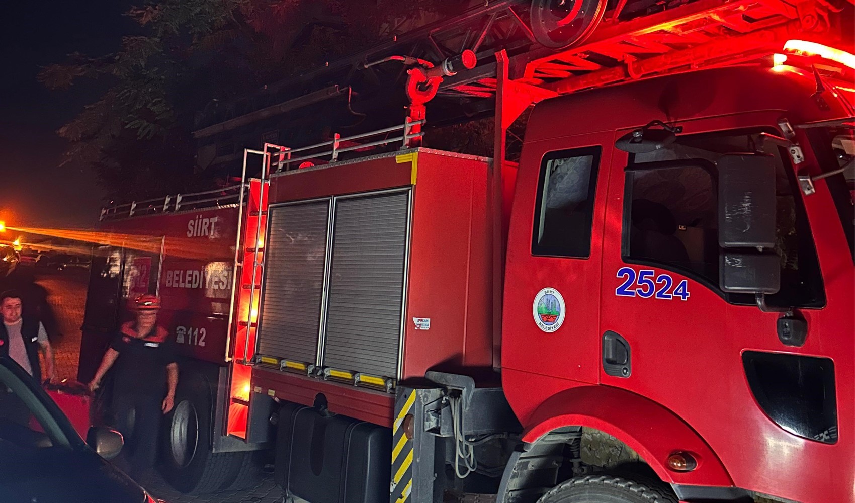 Polis lojmanında korkutan yangın