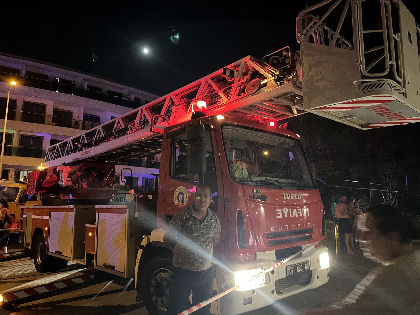 Alanya’da otel yangını: 622 turist tahliye edildi