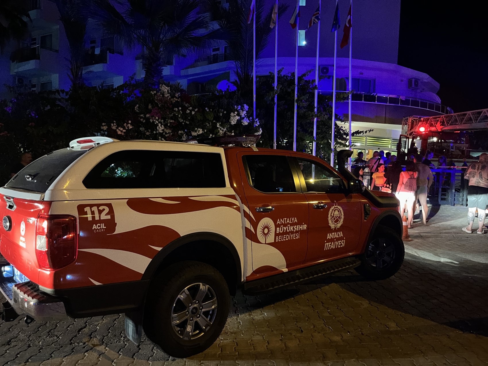 Alanya’da otel yangını: 622 turist tahliye edildi