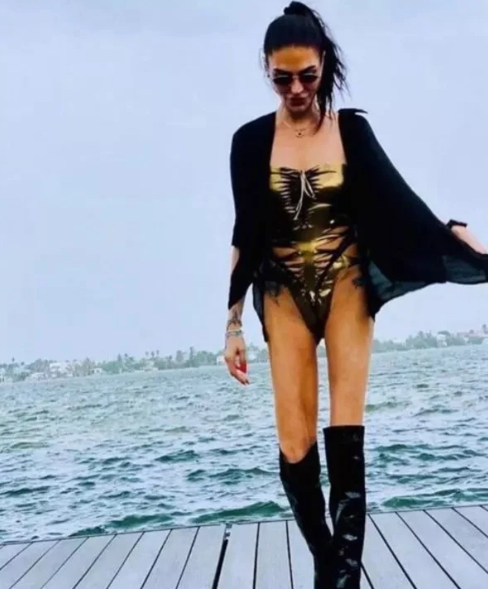 Süreyya Yalçın'ın lüks botu Bodrum'da fırtınaya yenik düştü