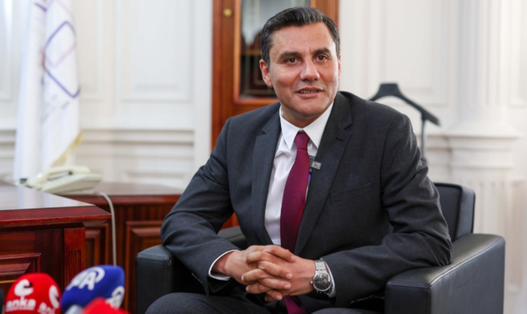 Zeyrek ailesine anlamlı destek! Ünlü isimler taziyede buluştu