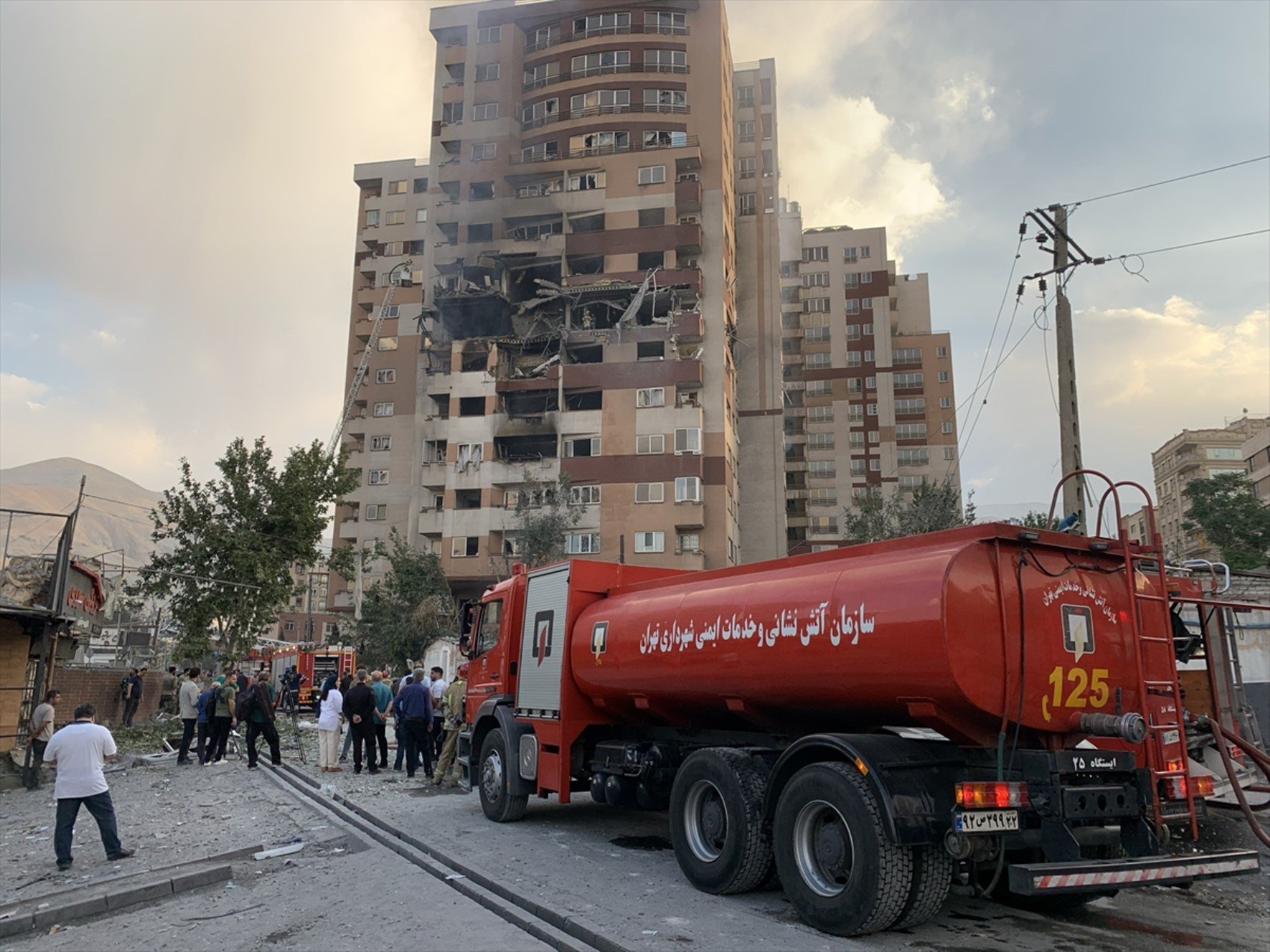 İran-İsrail gerilimi tırmanıyor: Hava sahaları kapatıldı, alarm verildi