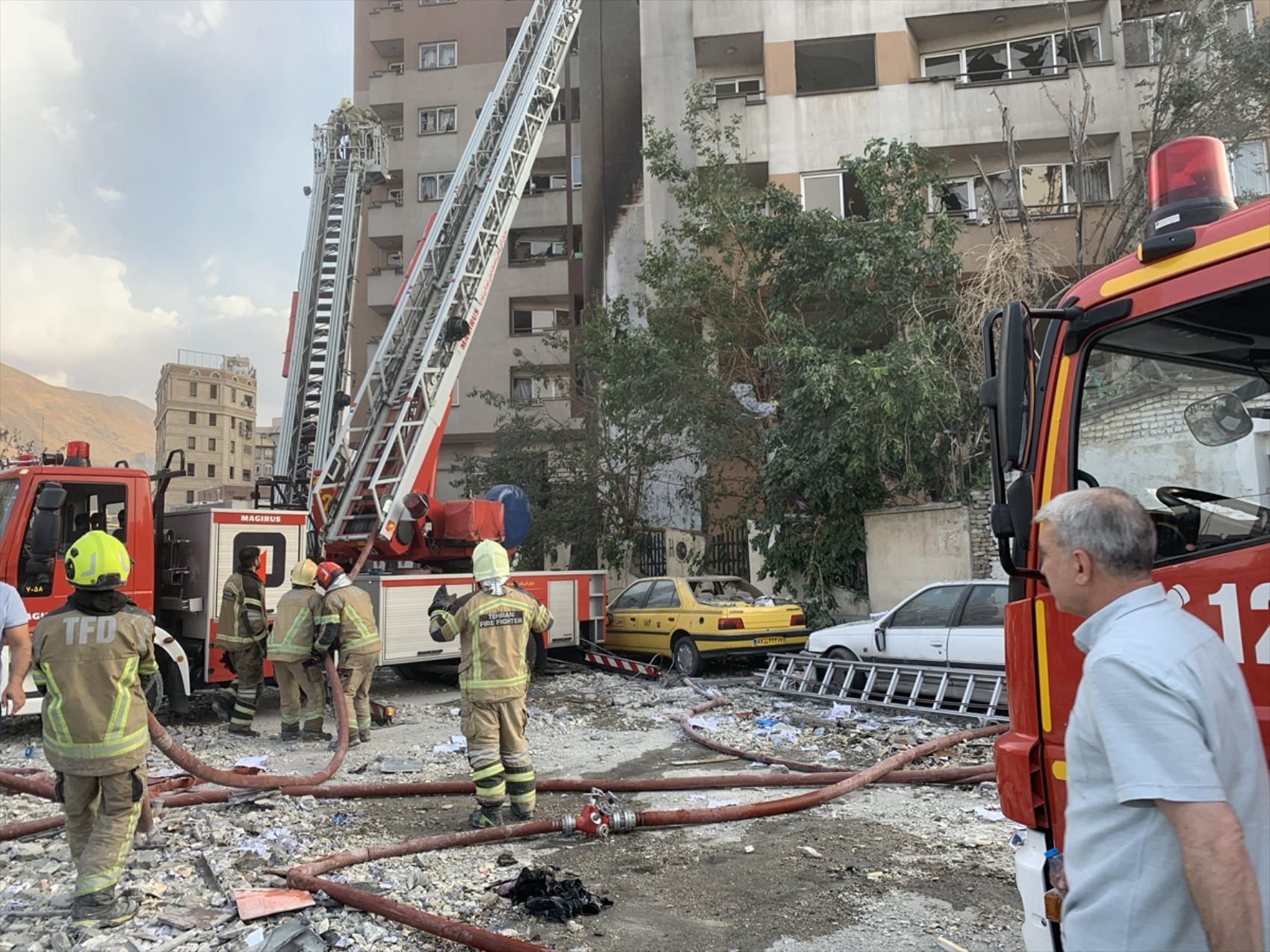 İran-İsrail gerilimi tırmanıyor: Hava sahaları kapatıldı, alarm verildi