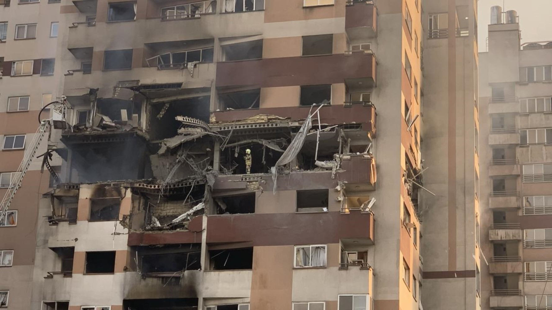 İsrail’den İran’a çok aşamalı saldırı planı: 14 günlük askerî operasyon başlatıldı