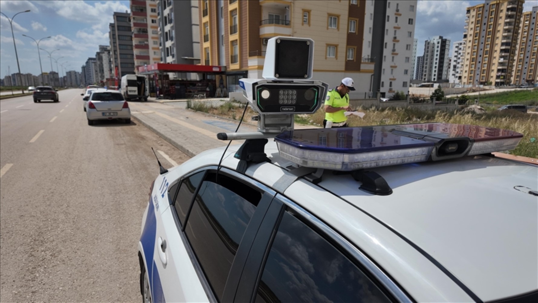 'Vatandaşa tuzak mı kuruldu?' iddialarını gündeme getirmişti: Bayramda kesilen radar cezalarına geri adım