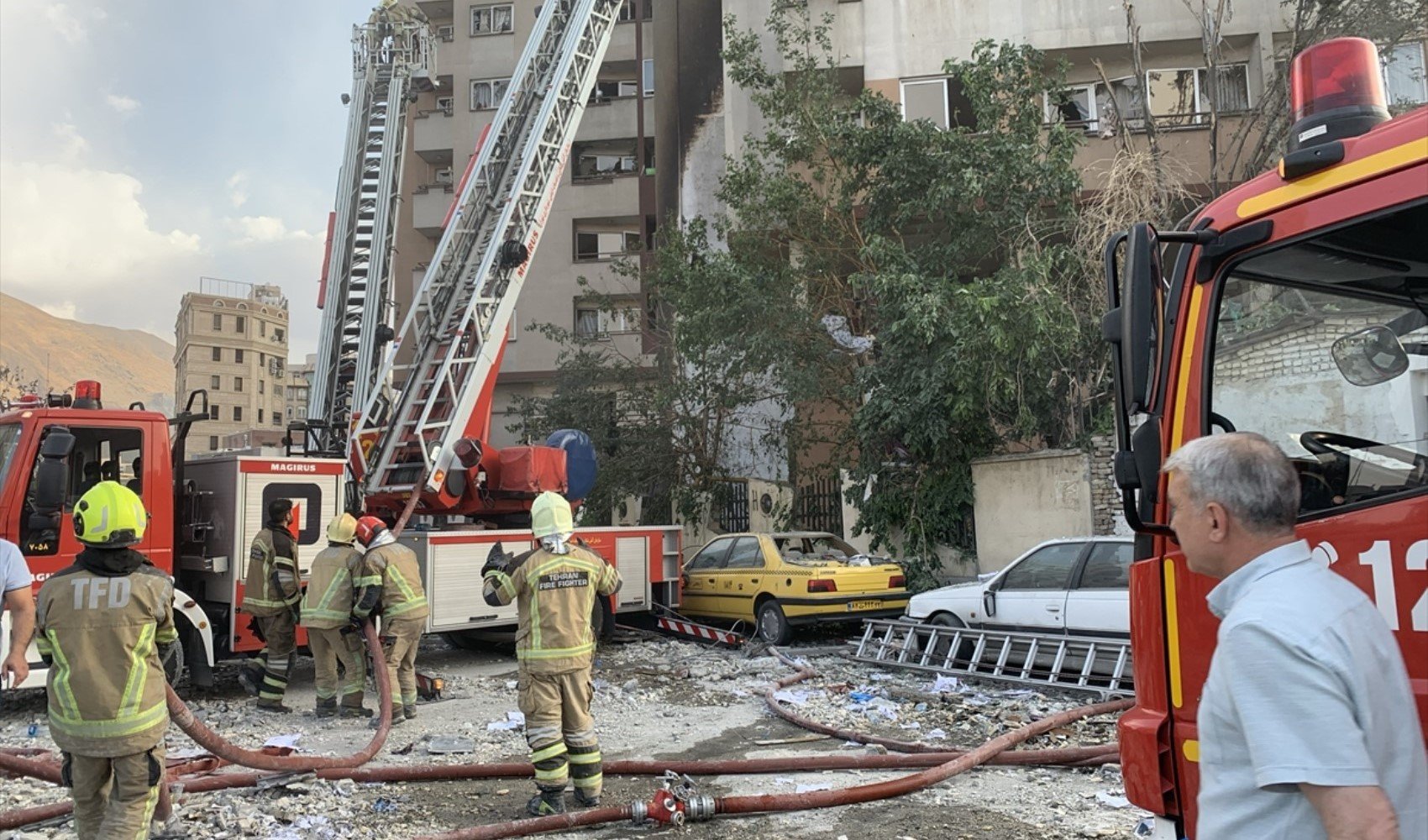 İsrail'in İran'a saldırısında 6 nükleer bilim insanı hayatını kaybetti