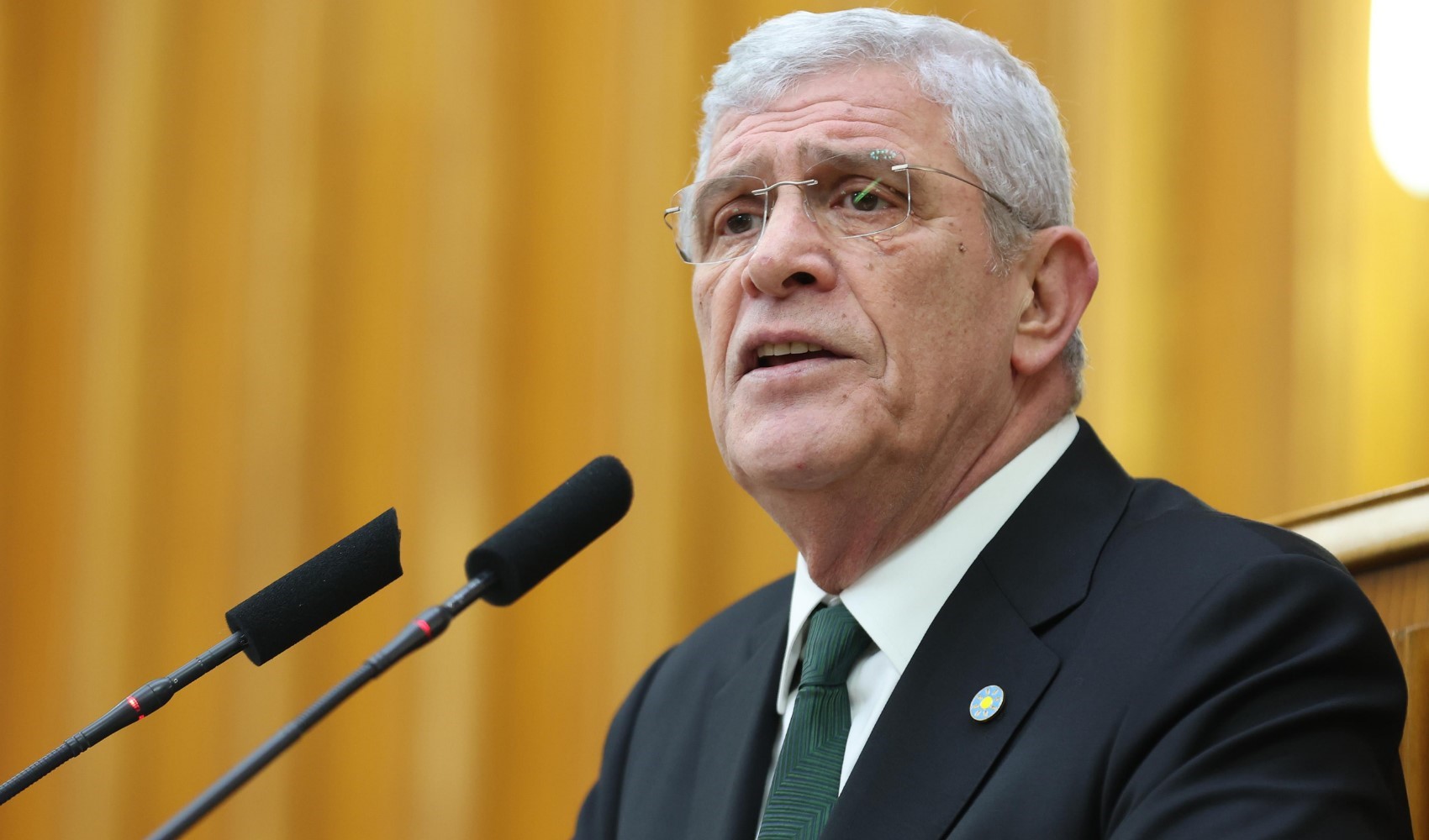 Müsavat Dervişoğlu'ndan referandum çağrısı