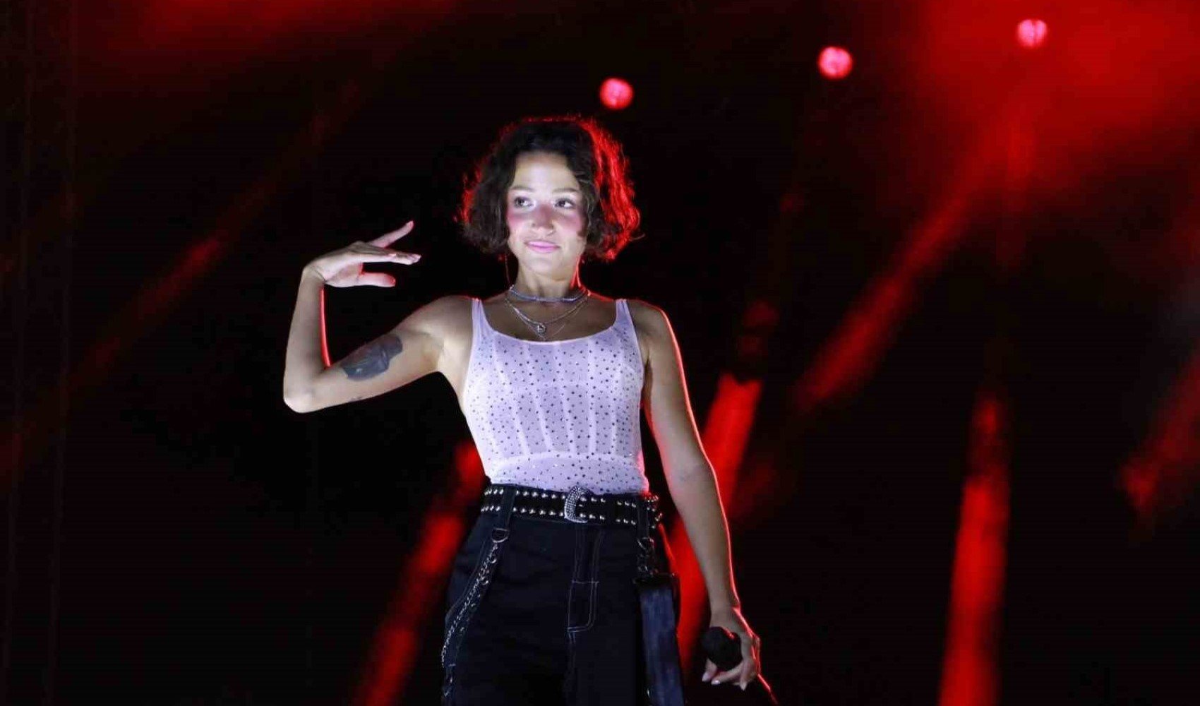 Zeynep Bastık'tan konser paylaşımı: Oynamaktan kilo verdim