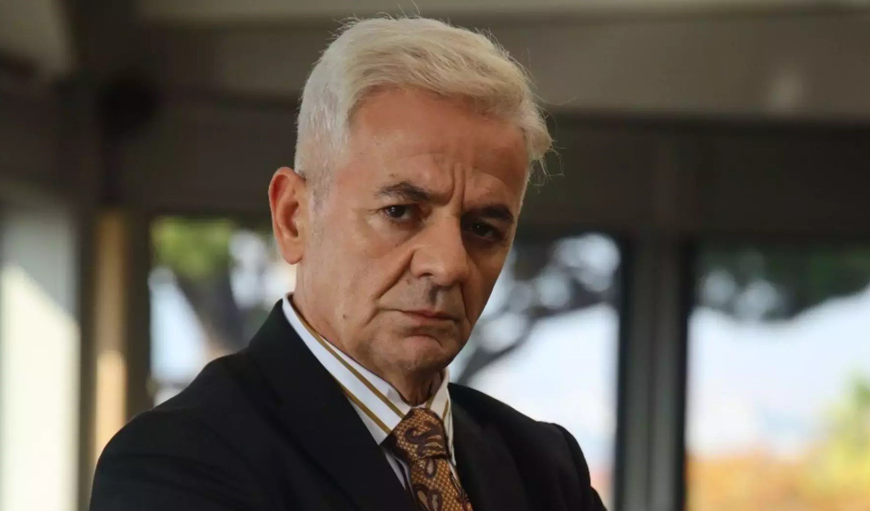 Zafer Algöz'den tatil fiyatlarına sert eleştiri