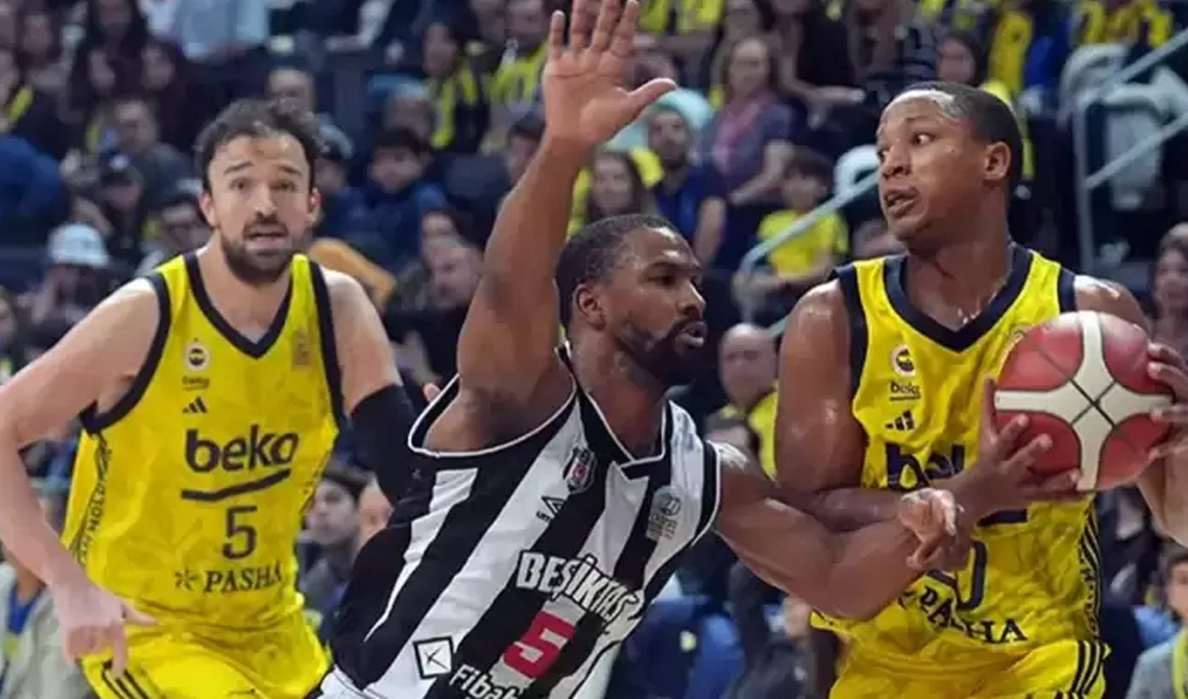 Basketbol Süper Ligi'nde finalin adı: Beşiktaş - Fenerbahçe