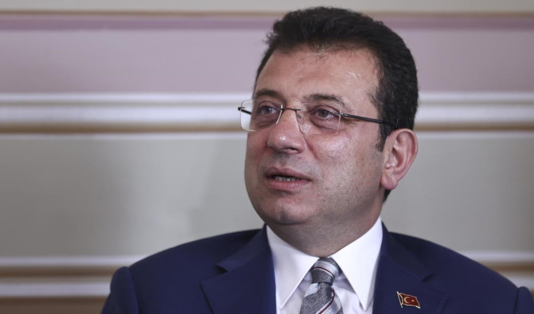 İmamoğlu'ndan 'Babalar Günü' paylaşımı: Kız babaları anlar birbirini