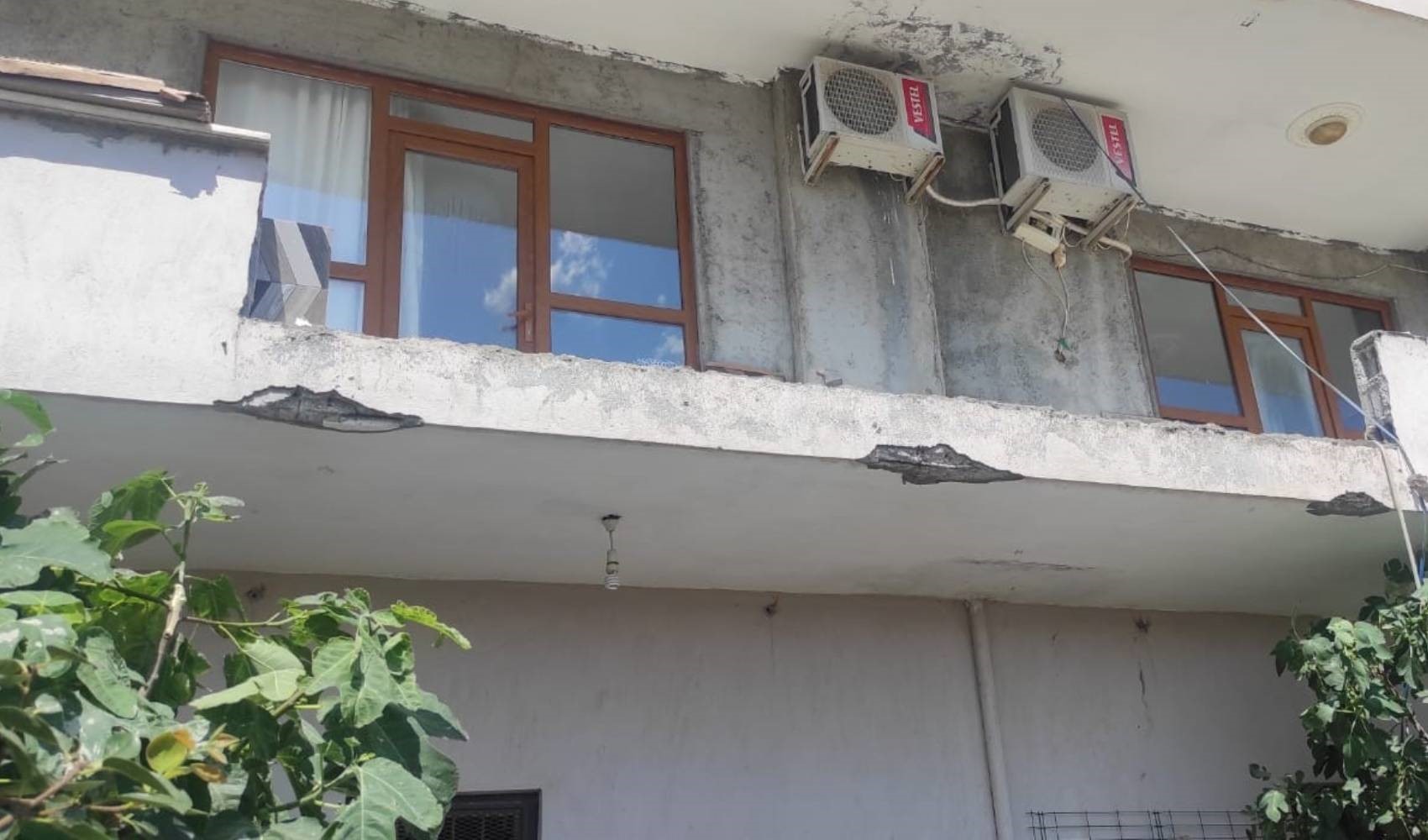 Batman’da balkon çöktü! 3 kişi hayatını kaybetti, 6 kişi yaralandı