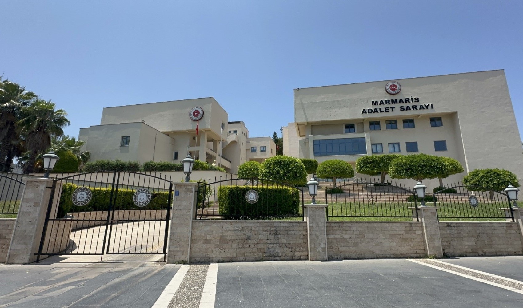 Marmaris’te müstehcen içerikler paylaşan sosyal medya fenomeni tutuklandı