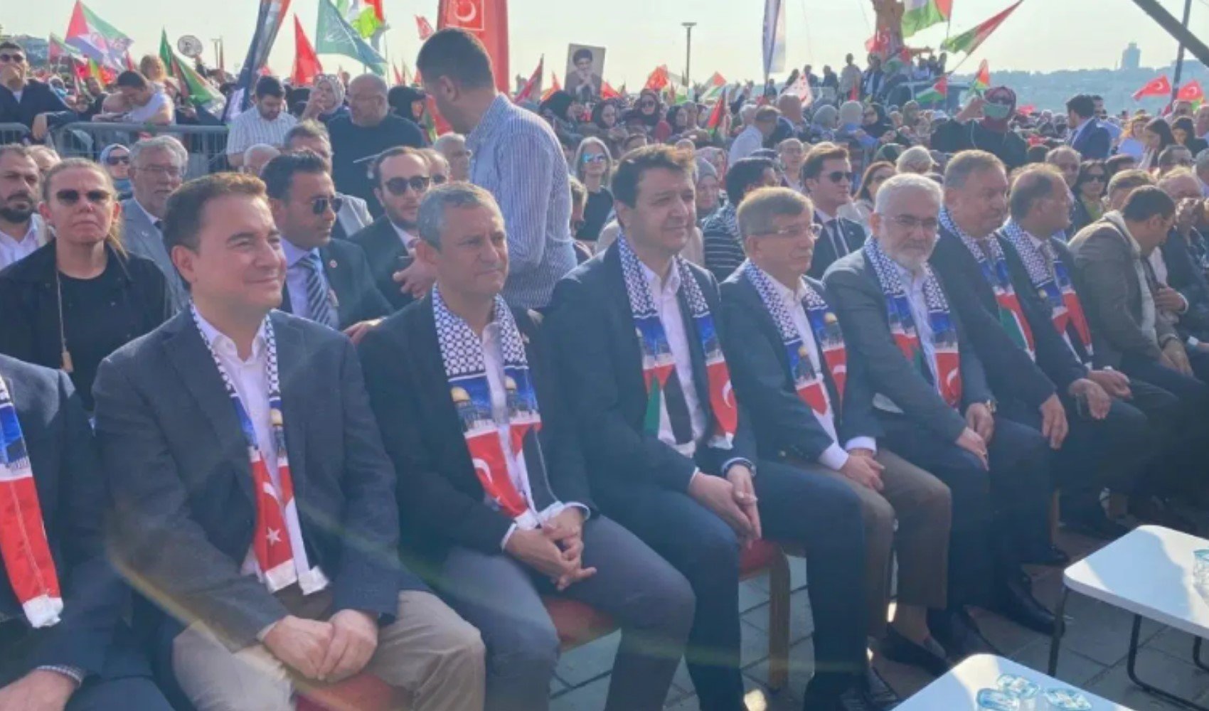 Üsküdar’da “Özgür Gazze” mitingi... Altı parti katıldı