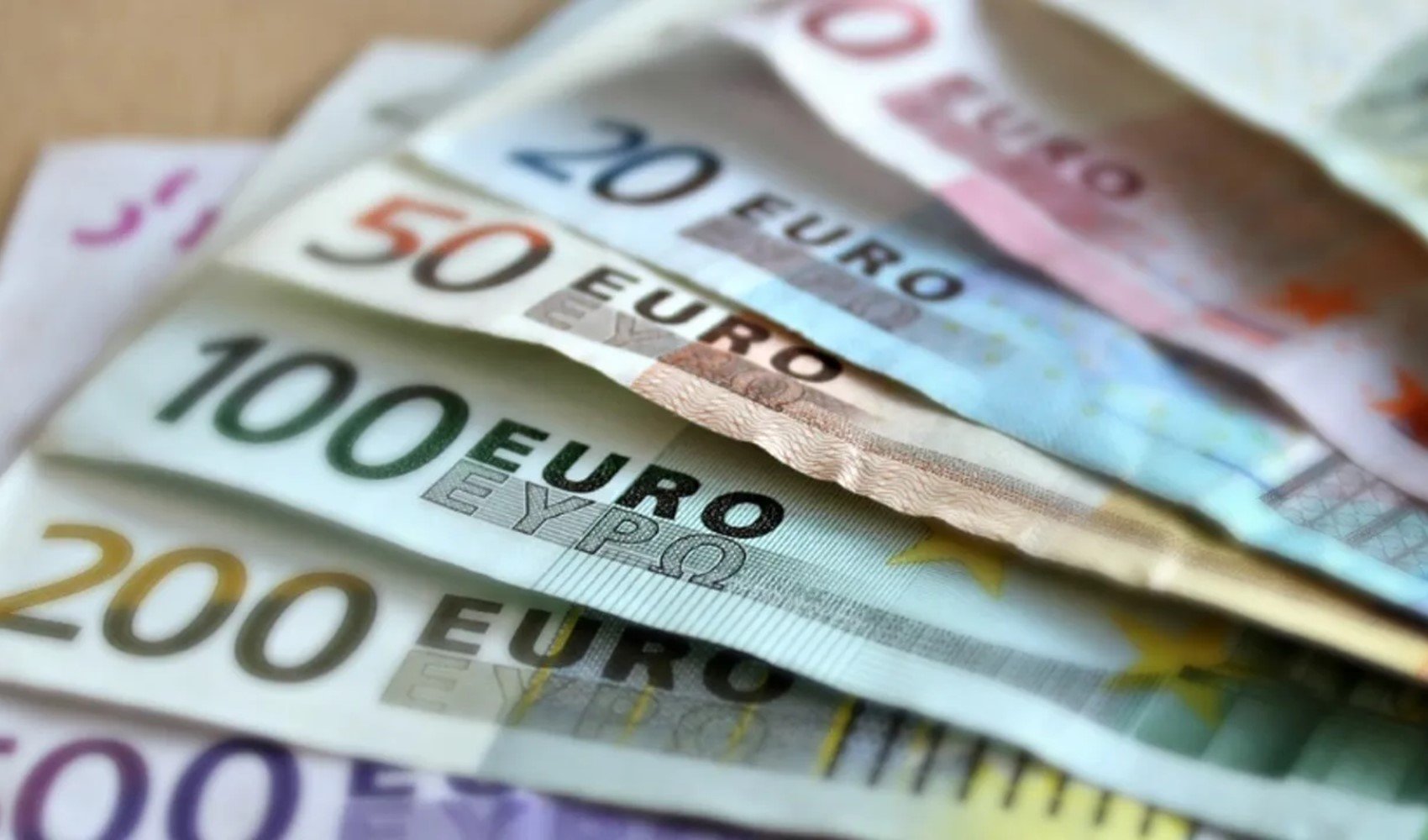 Dolar kaç TL oldu, Euro ne kadar? 16 Haziran Pazartesi döviz kuru fiyatları