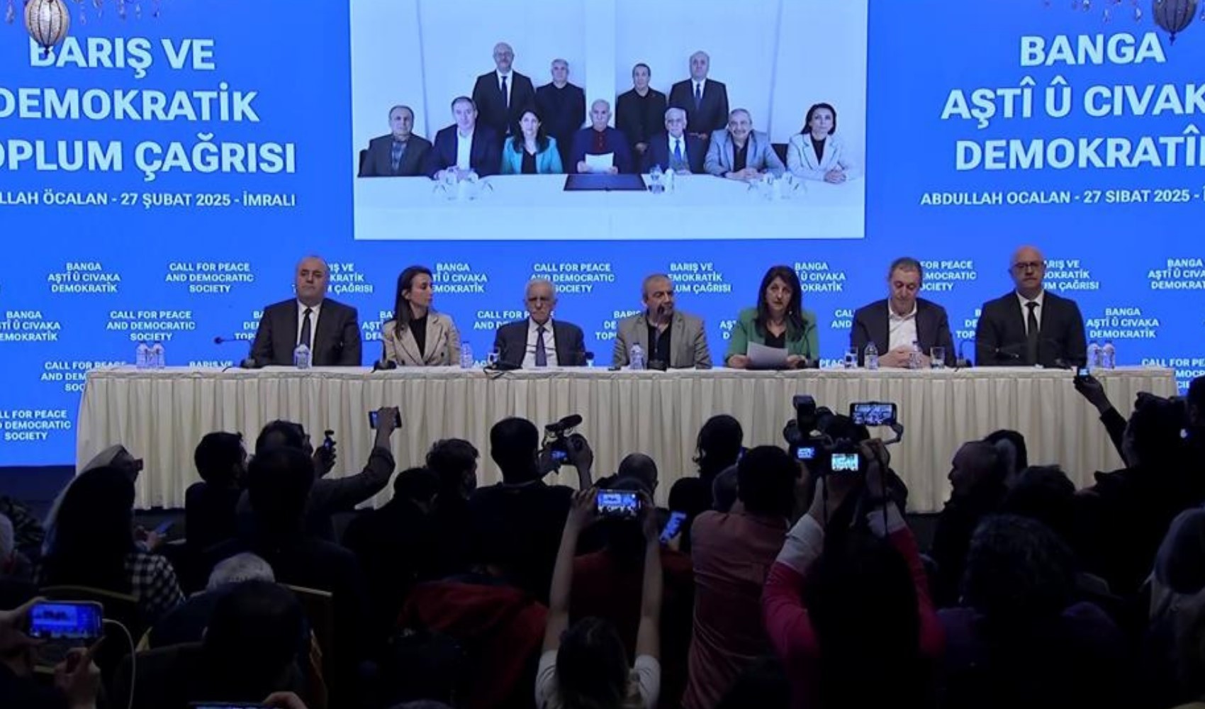 Kaset kumpası ve yetmez ama evet süreci yine sahnede... Kaset kumpası ve yetmez ama evet süreci yine sahnede...
