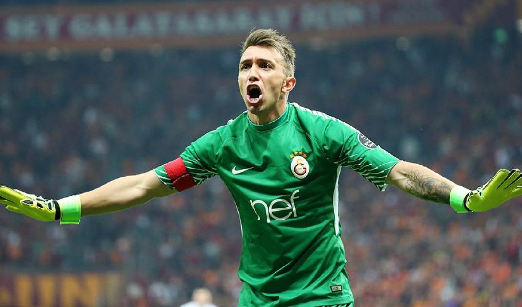 Muslera'nın yeni maaşı belli oldu