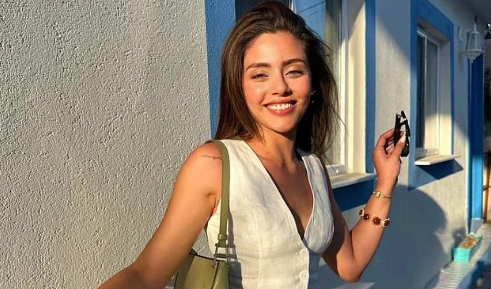 Sıla Türkoğlu’ndan butter yellow şıklığı: Yaz modasına ilham verdi Sıla Türkoğlu’ndan butter yellow şıklığı: Yaz modasına ilham verdi